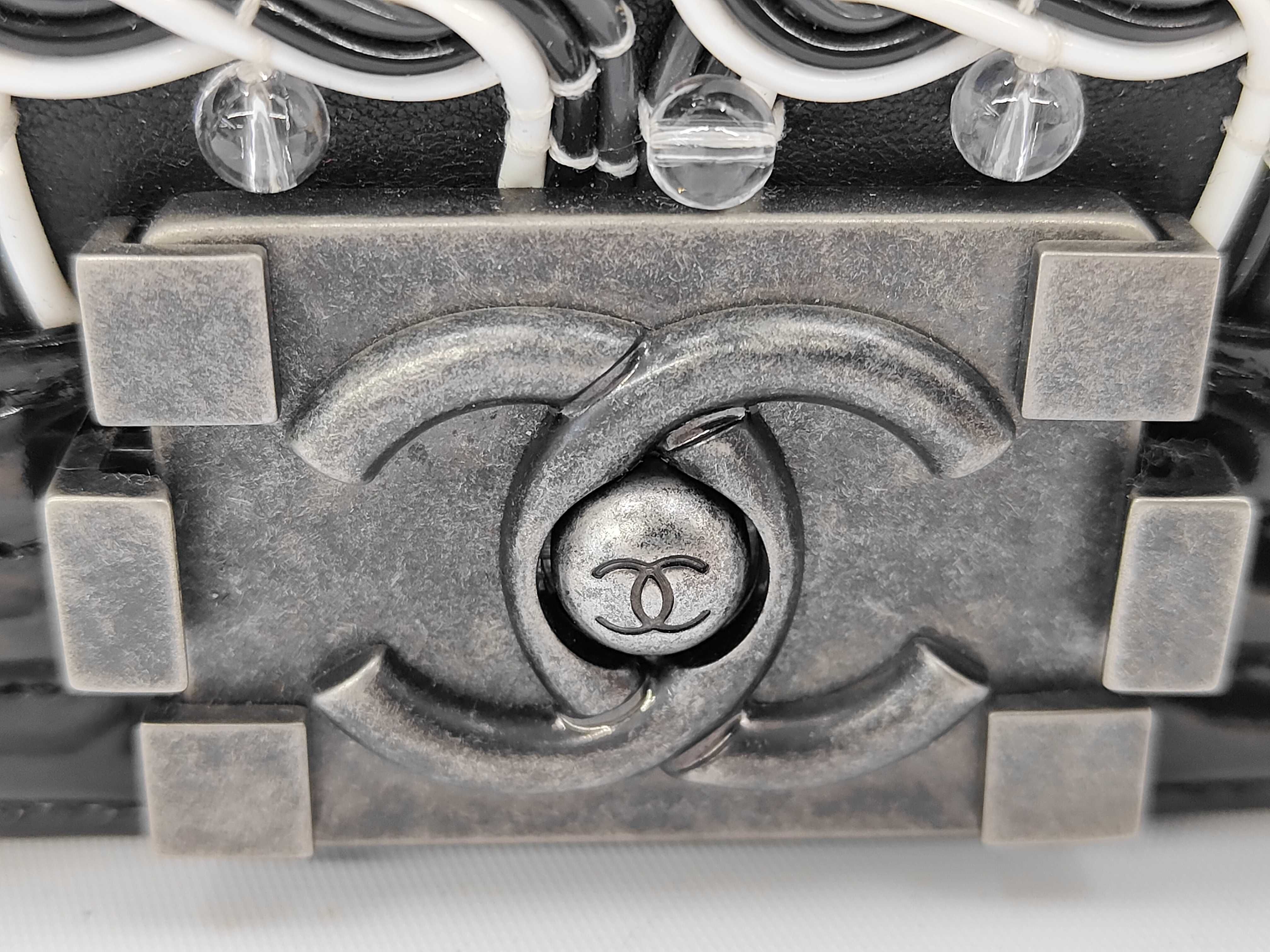 Boy Chanel Shoulder Bag — view 14