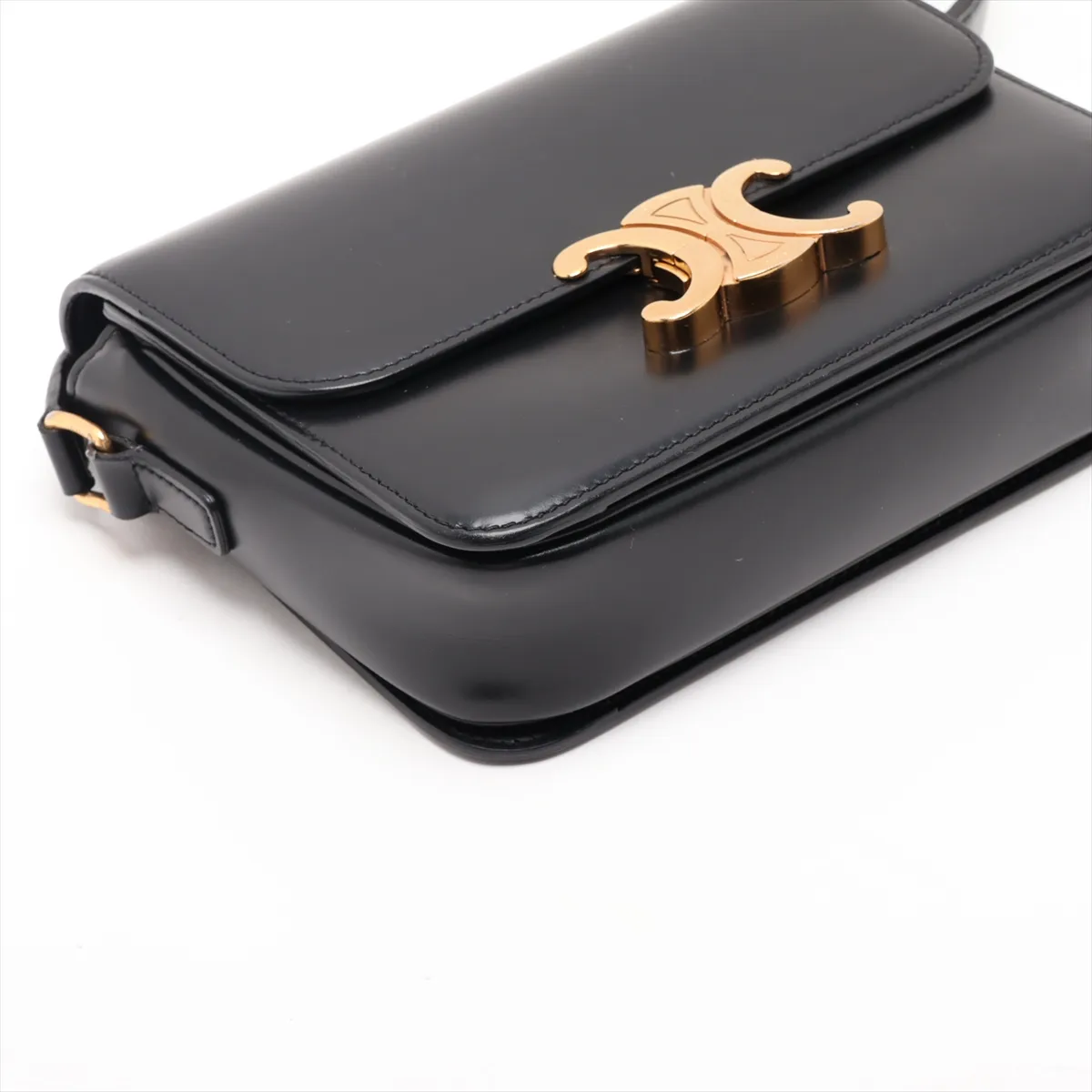 Triomphe Teen Leather Shoulder Bag, Black — view 4