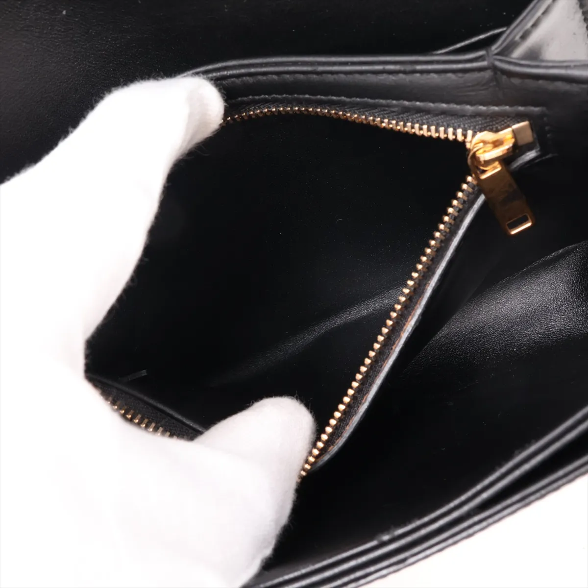 Triomphe Teen Leather Shoulder Bag, Black — view 8
