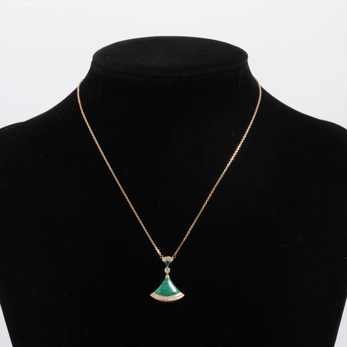 Diva's Dream Malachite Diamond Necklace 750 (YG) 7.5g S7K6M2 Malachite chip, — view 5