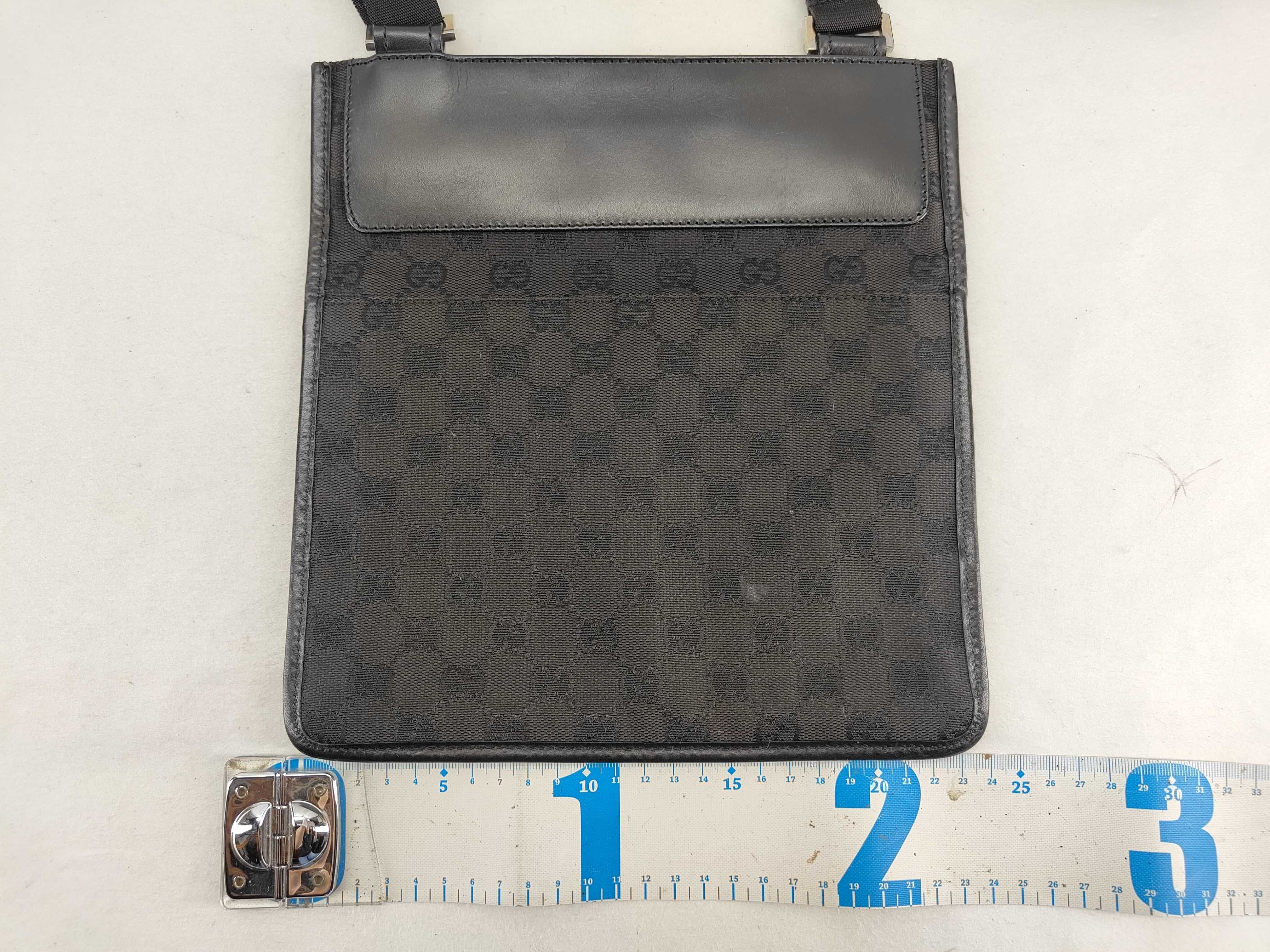 GG Canvas Shoulder Bag (27639) — view 2