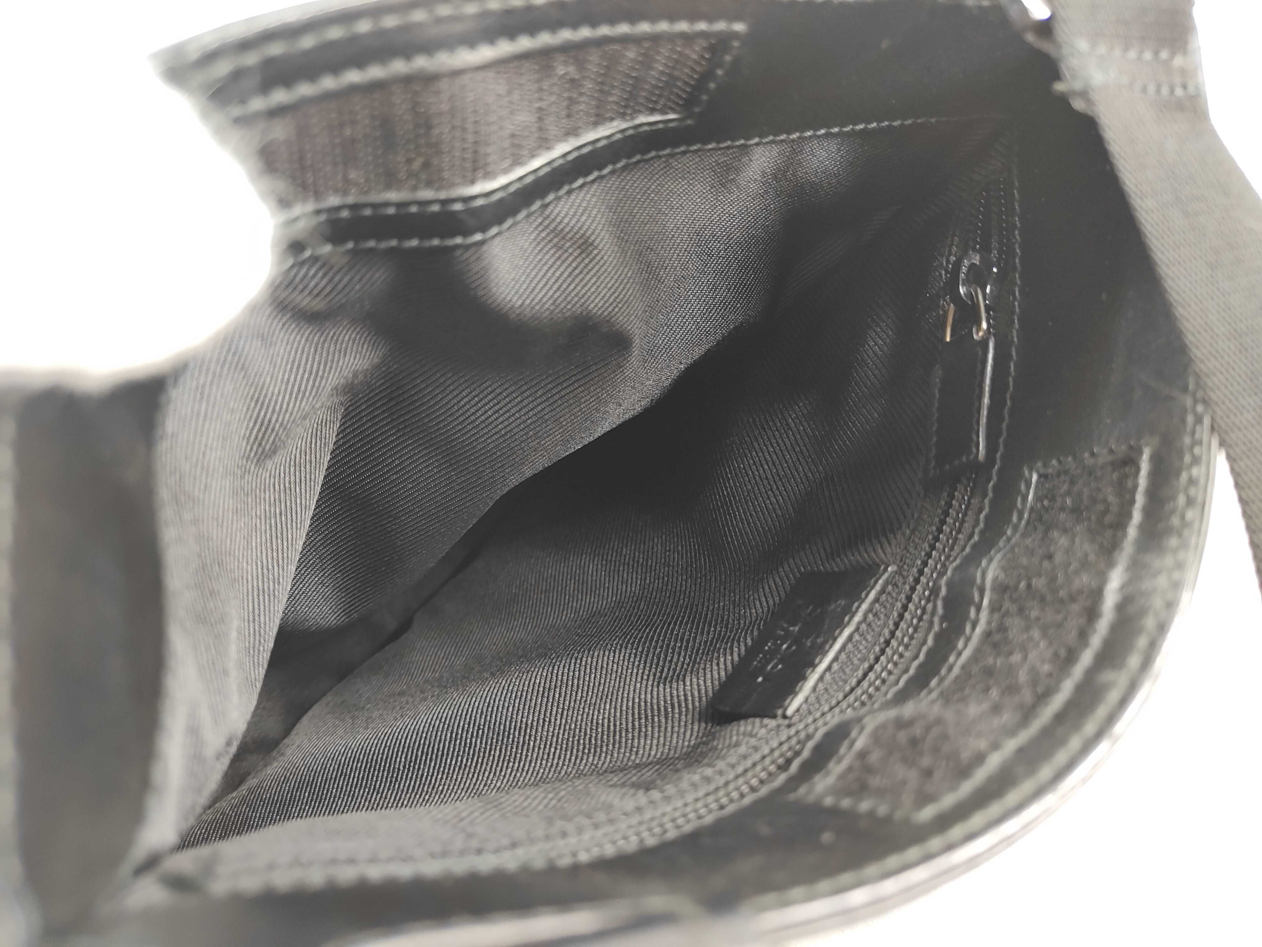 GG Canvas Shoulder Bag (27639) — view 9