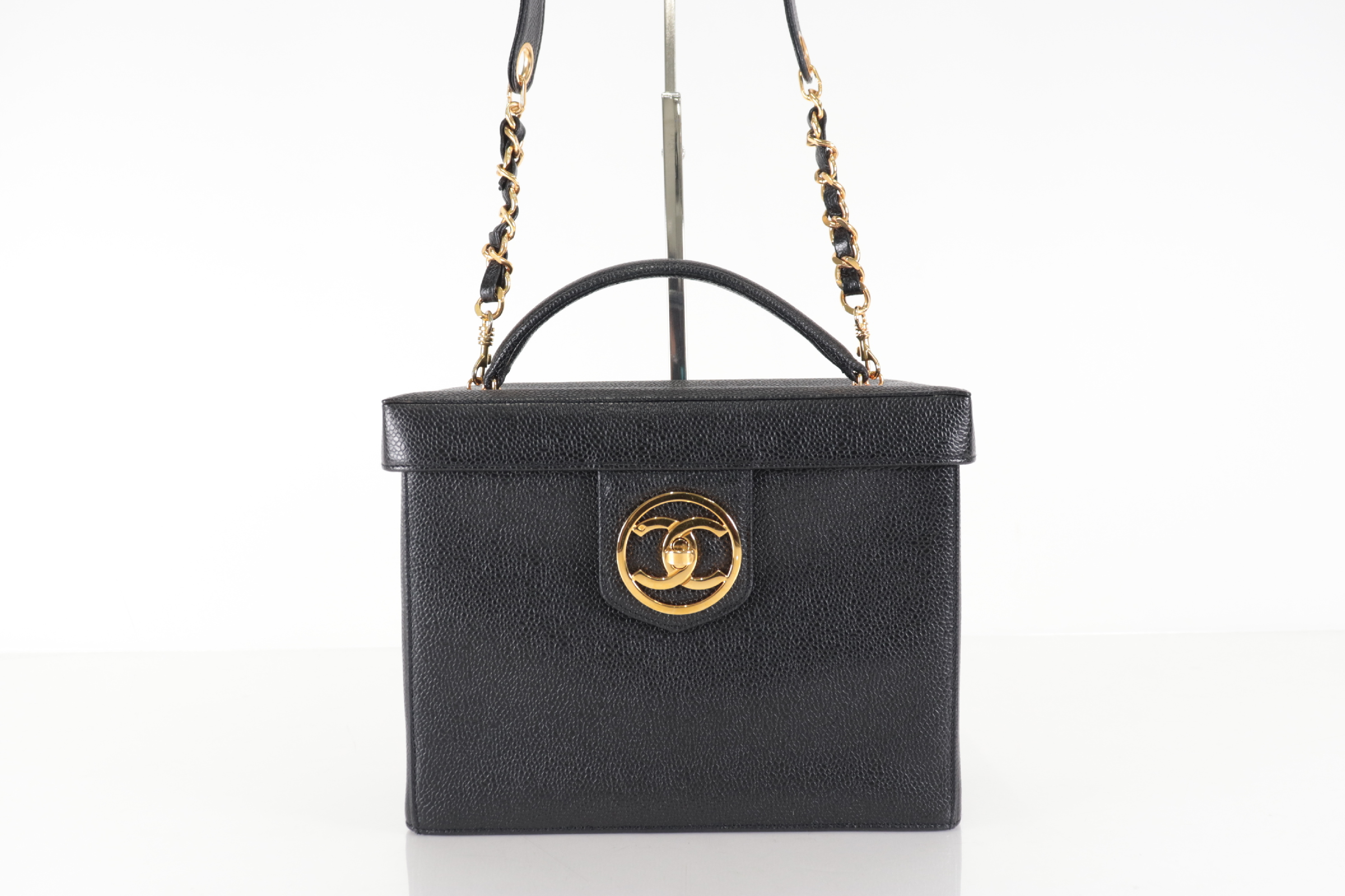 Caviar Circle Coco 2-Way Vanity Handbag (No. 3) — view 2