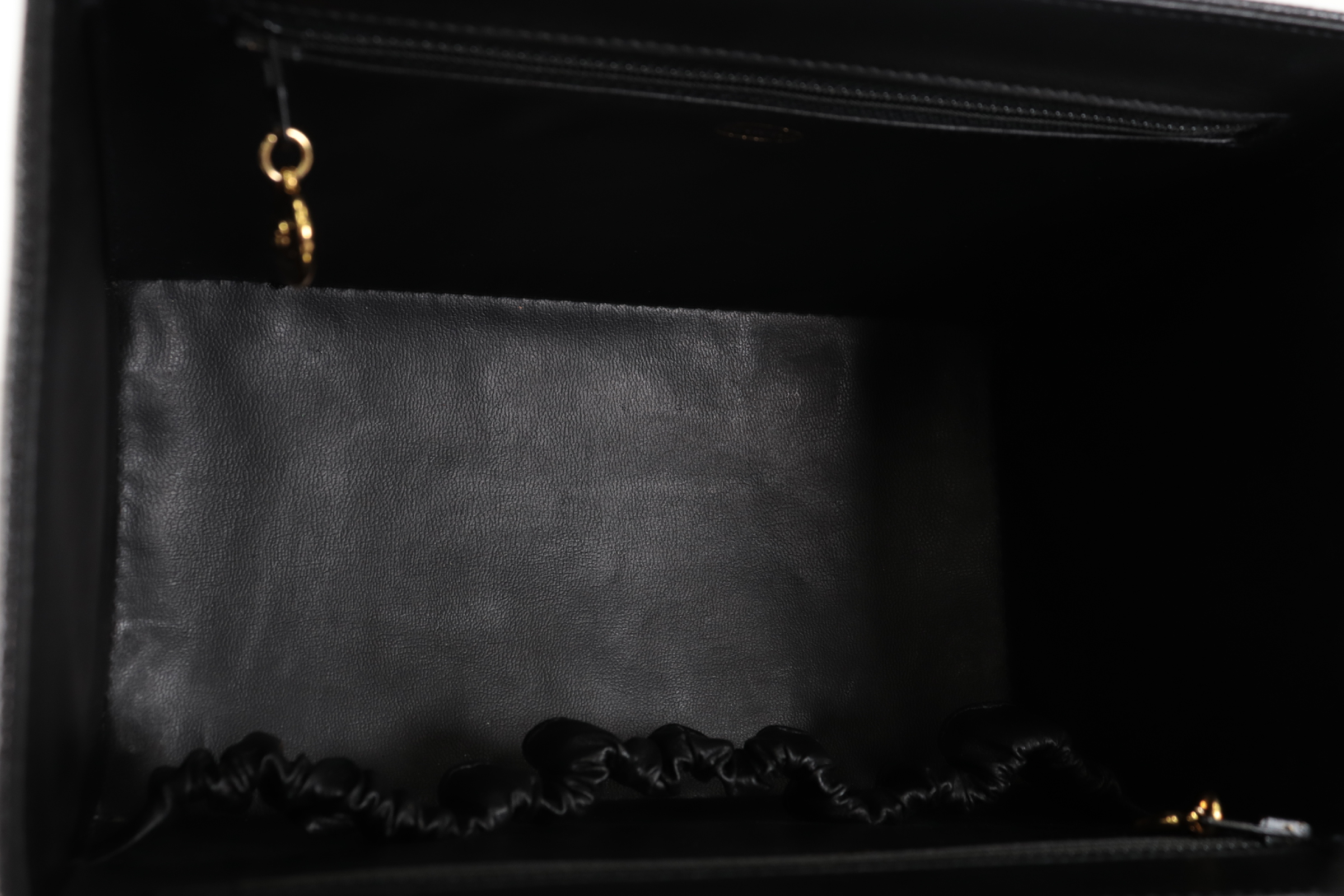 Caviar Circle Coco 2-Way Vanity Handbag (No. 3) — view 12