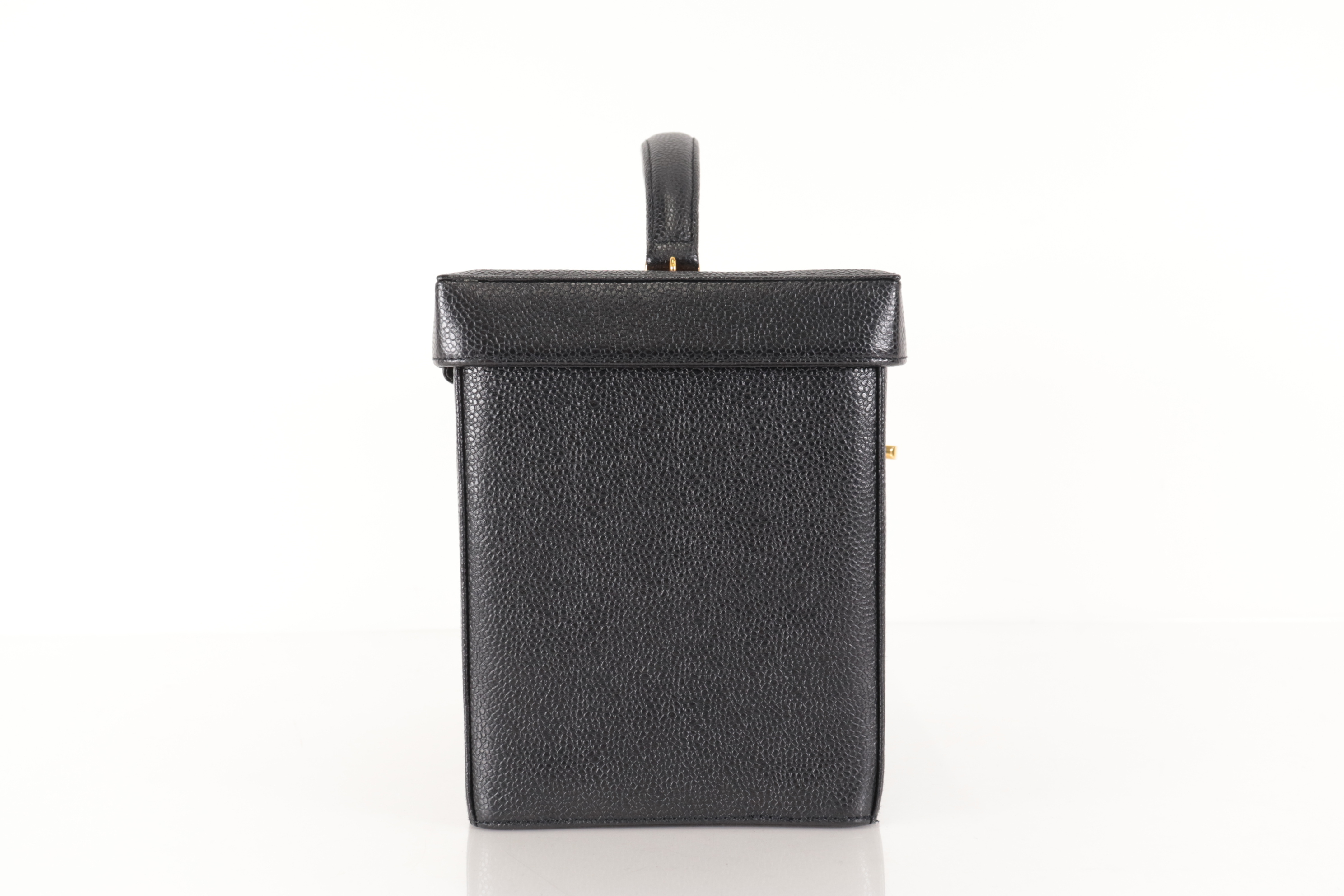 Caviar Circle Coco 2-Way Vanity Handbag (No. 3) — view 4