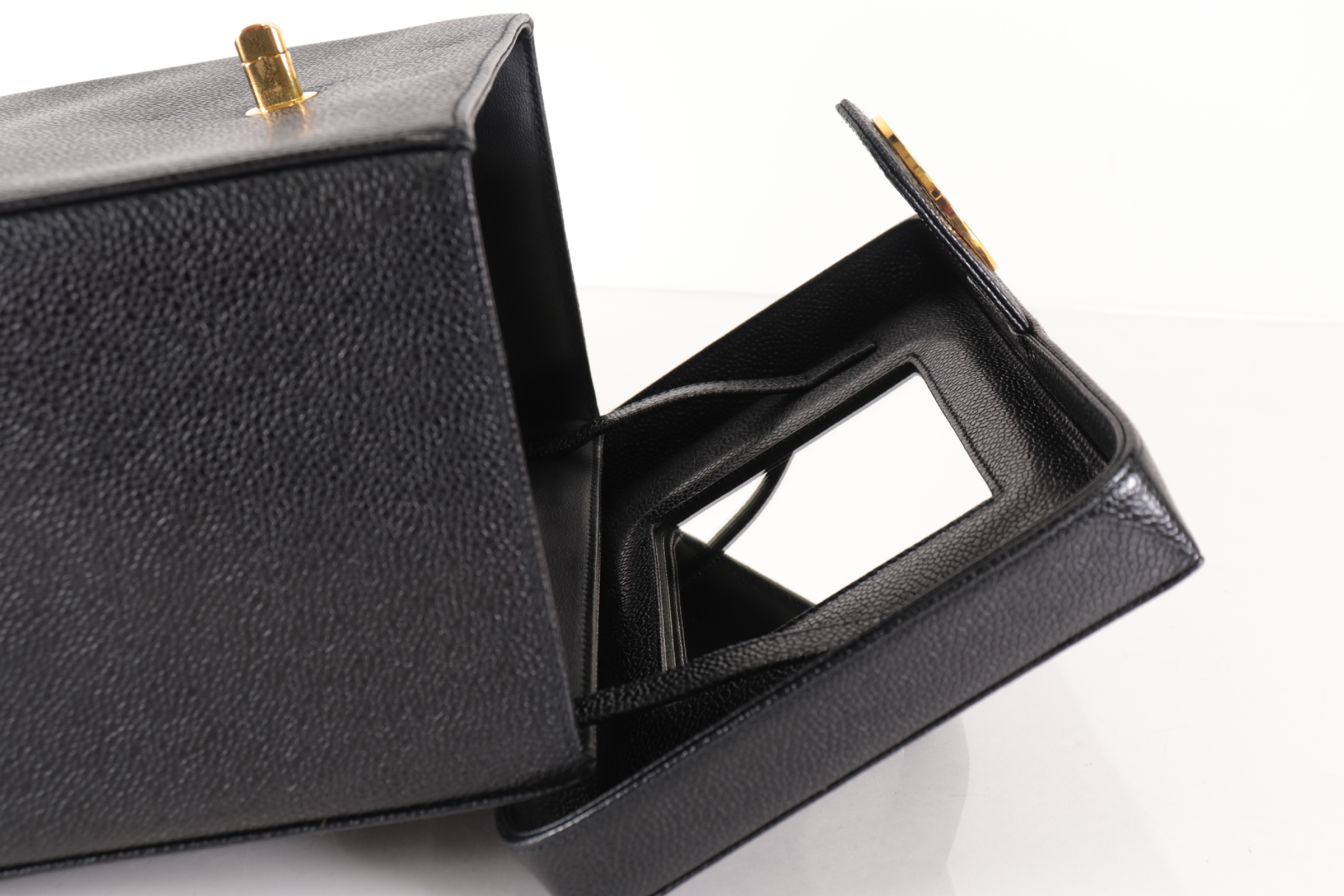Caviar Circle Coco 2-Way Vanity Handbag (No. 3) — view 8