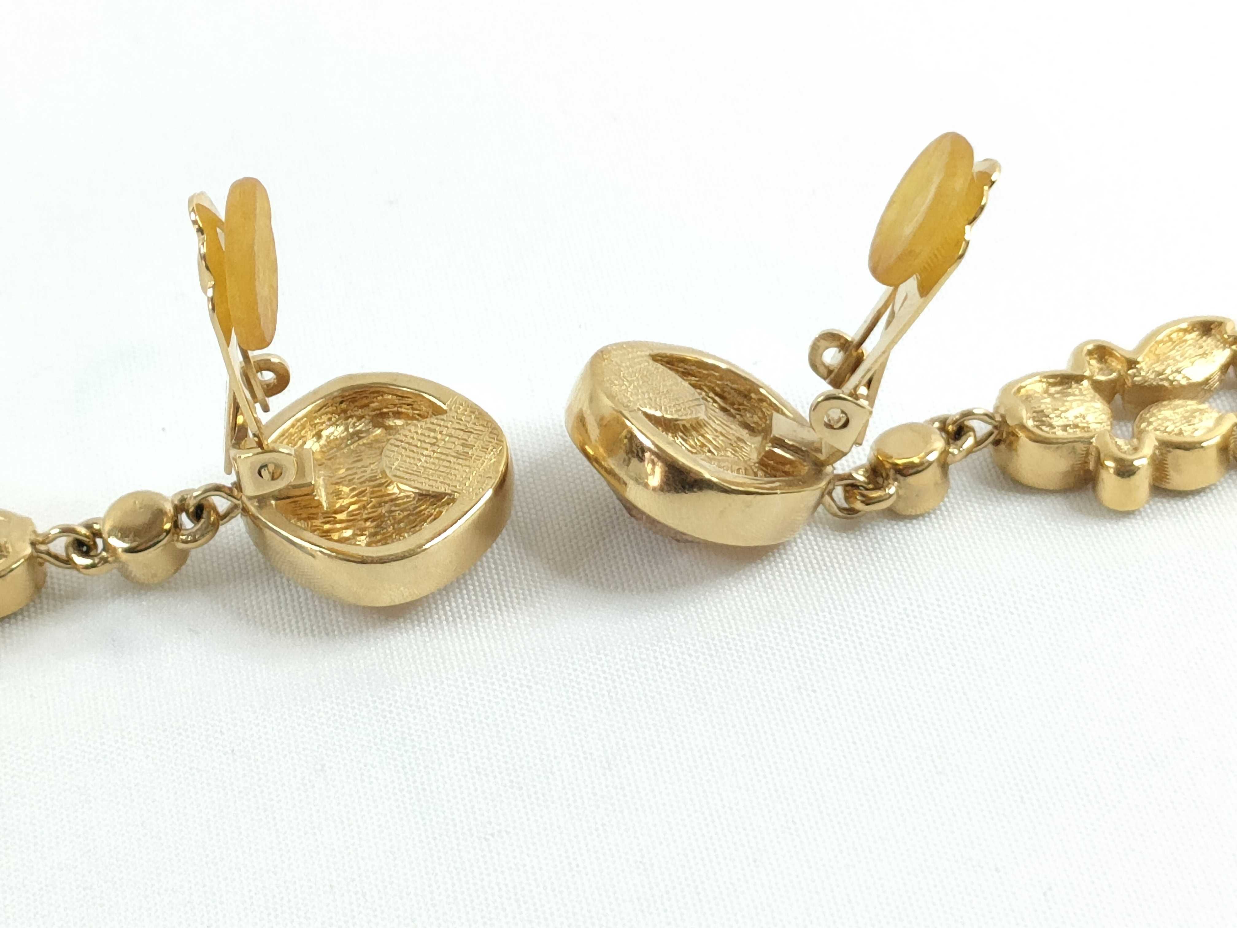 Earrings — view 3