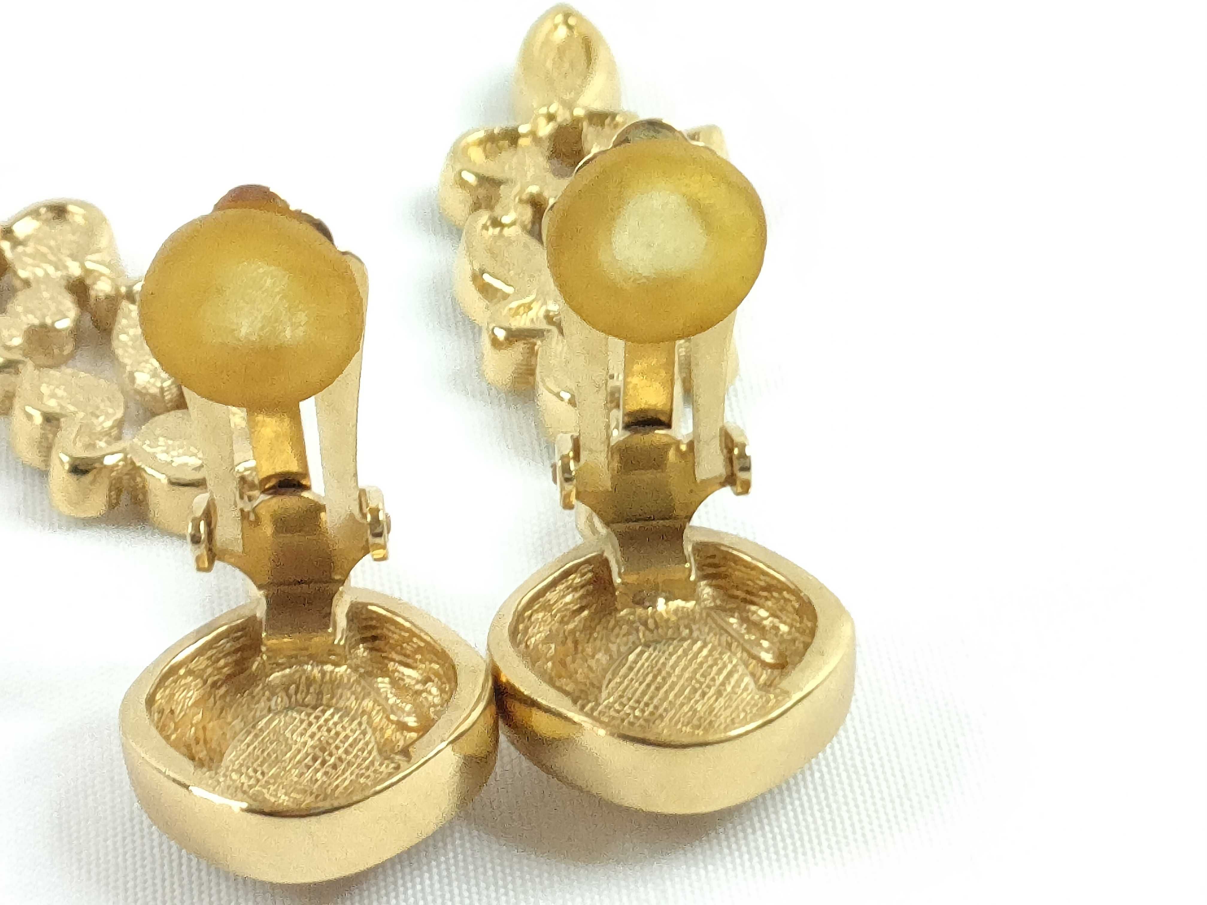 Earrings — view 4