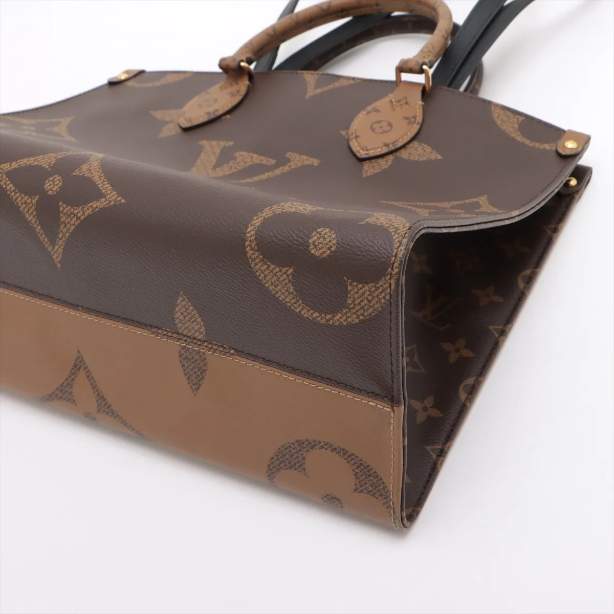 Giant Monogram Reverse OnTheGo MM M45321 LM4280 Brown (RFID detected) — view 3