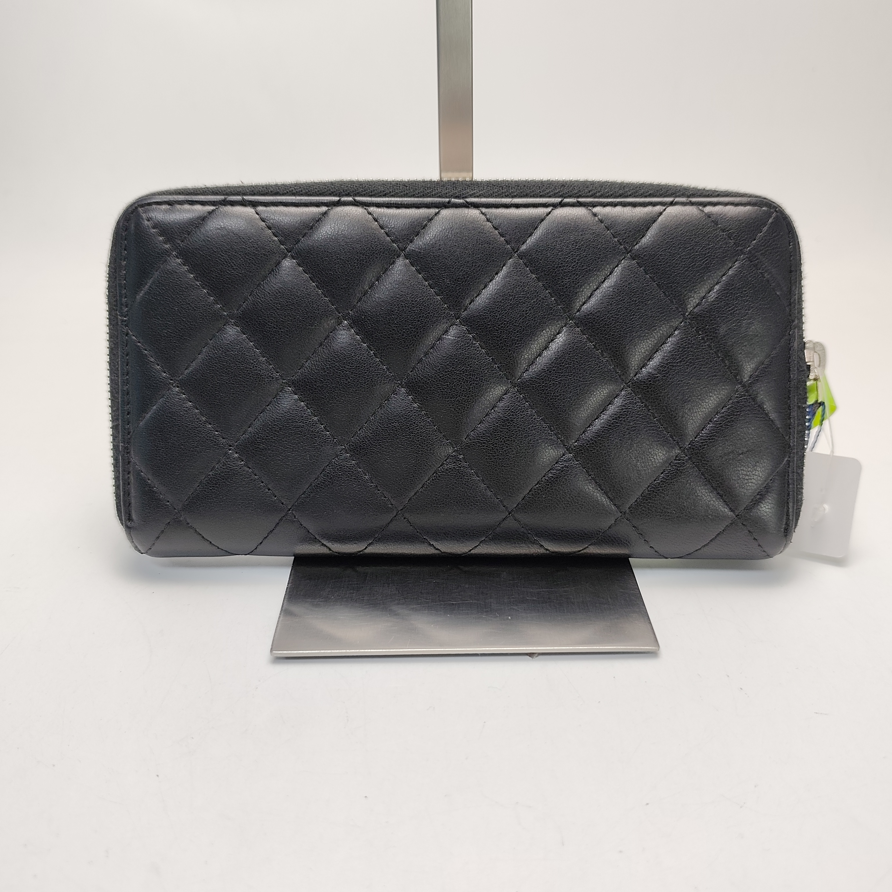 【*Shipped from: China*】CHANEL Lambskin Wallet 19795887 — view 2