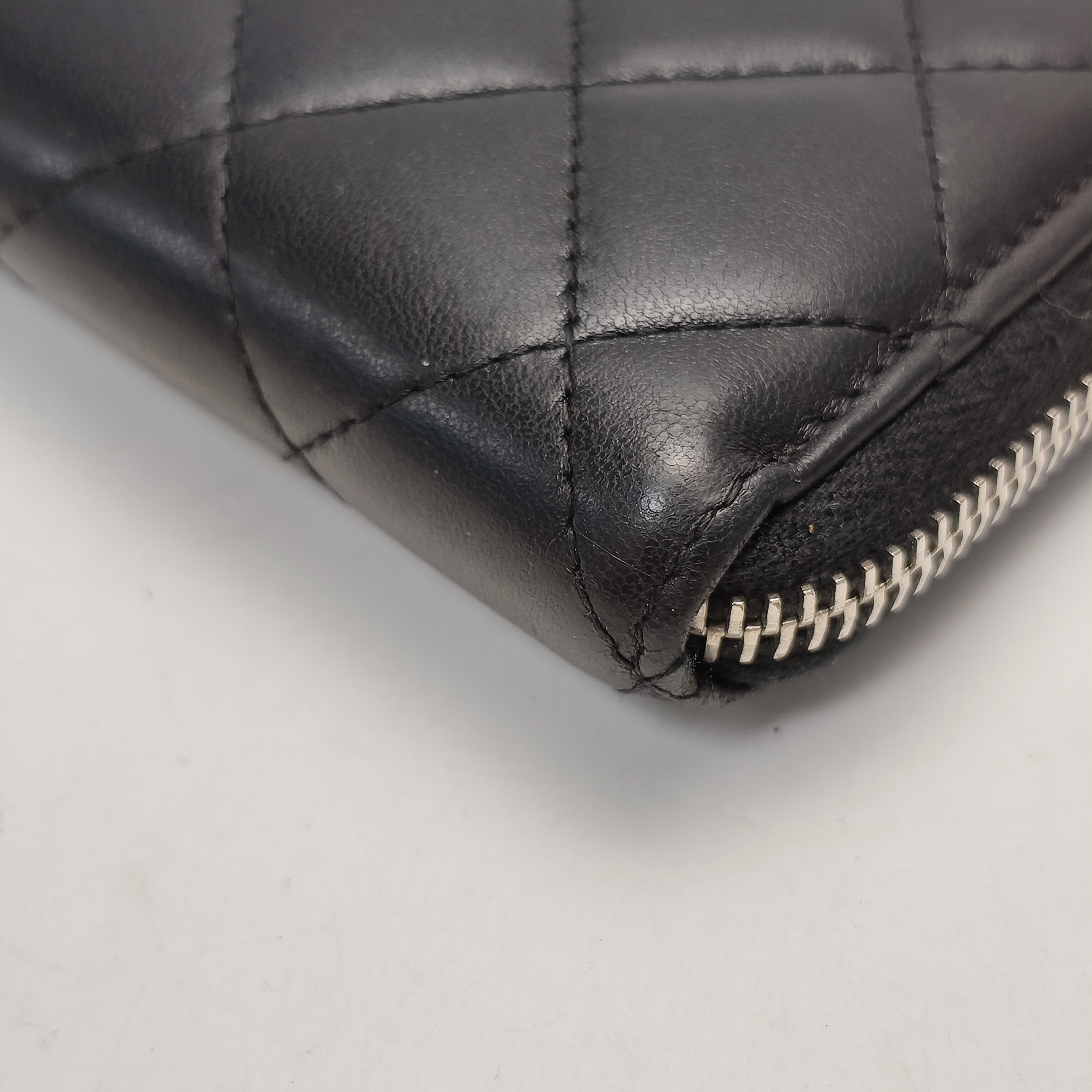【*Shipped from: China*】CHANEL Lambskin Wallet 19795887 — view 4