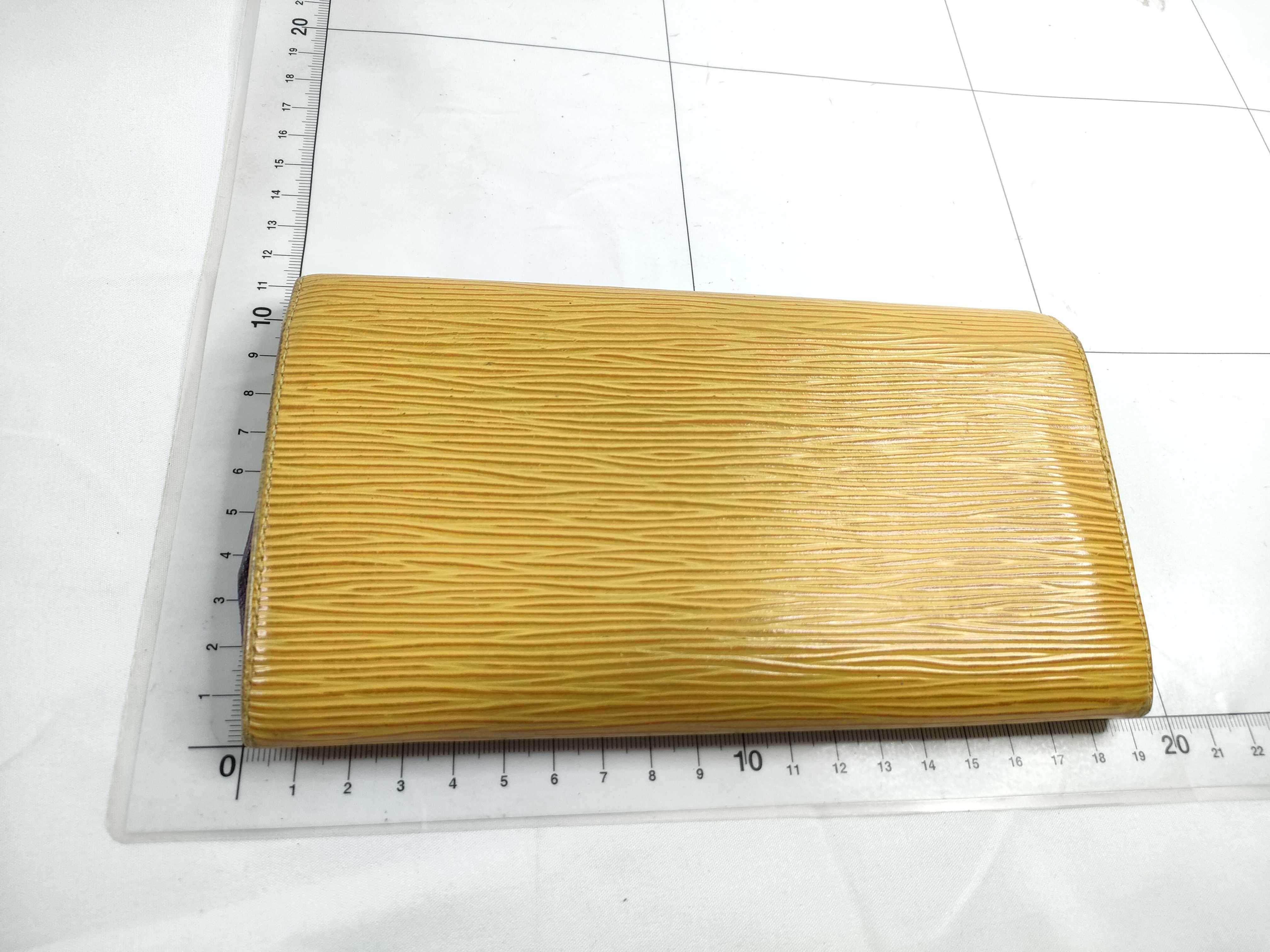 Epi Louis Vuitton Epi Portefeuille Sarah M63389/CA0071 Yellow Wallet — view 2