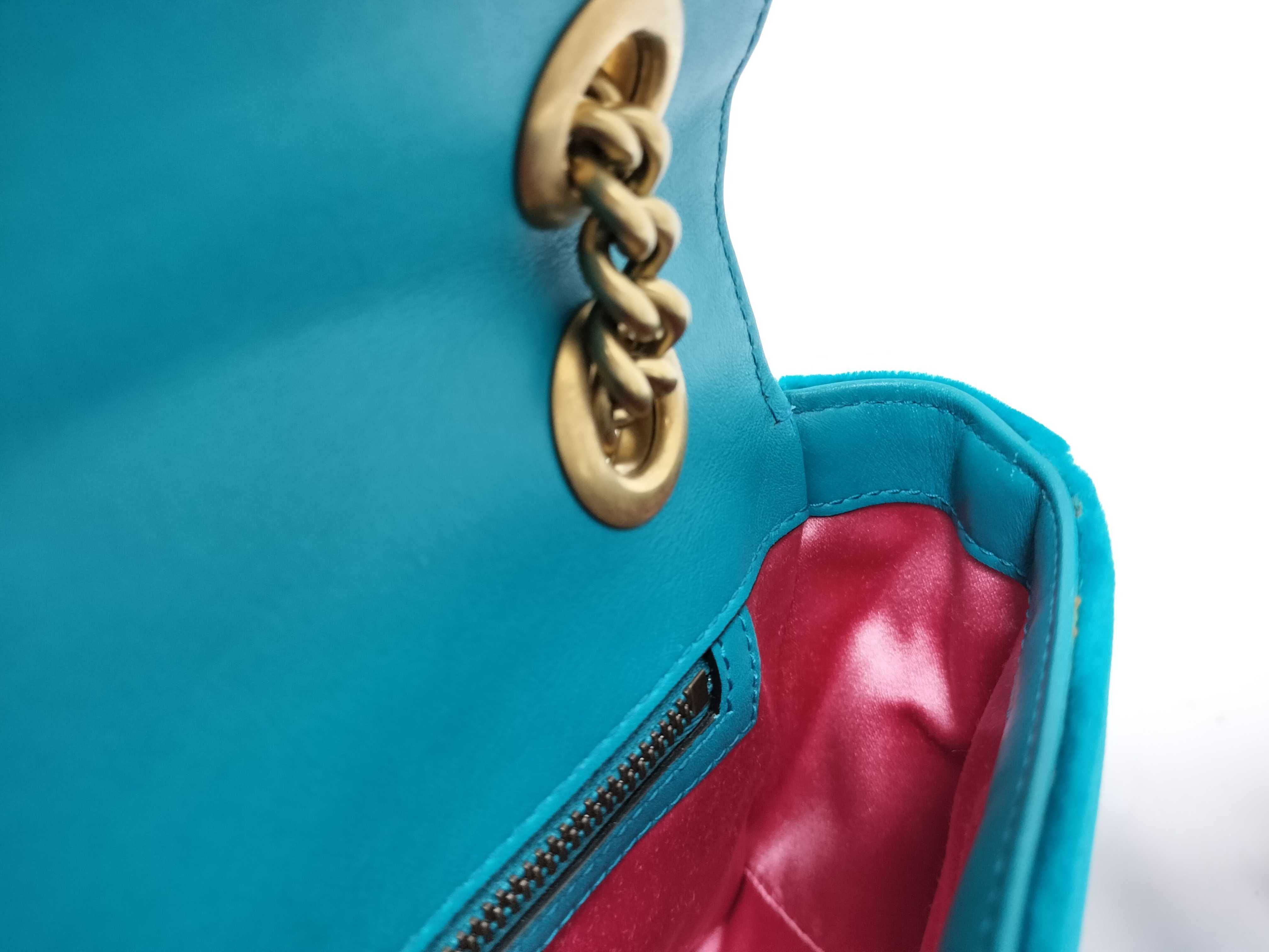 GG Marmont Velour Shoulder Bag — view 12