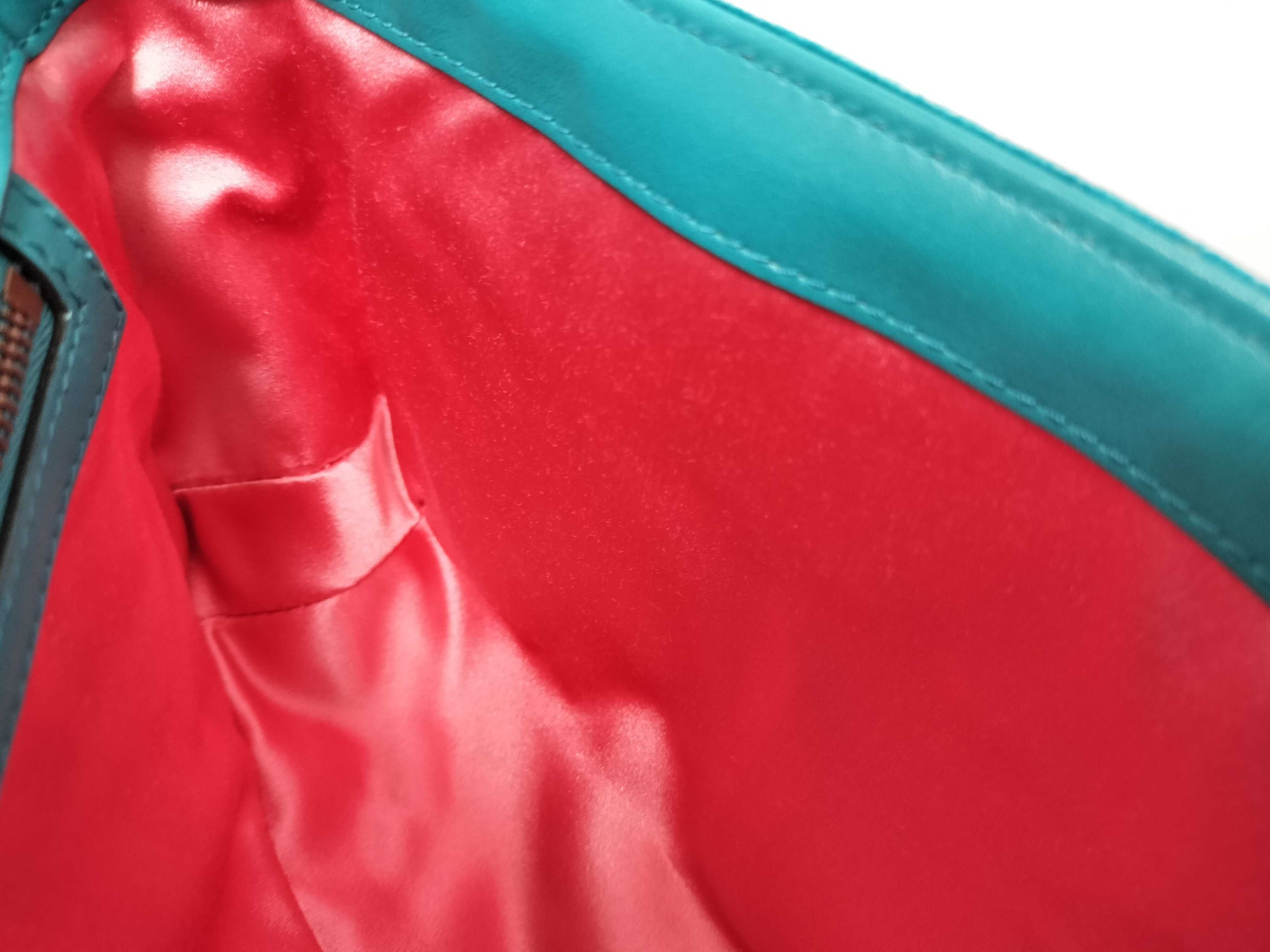 GG Marmont Velour Shoulder Bag — view 13