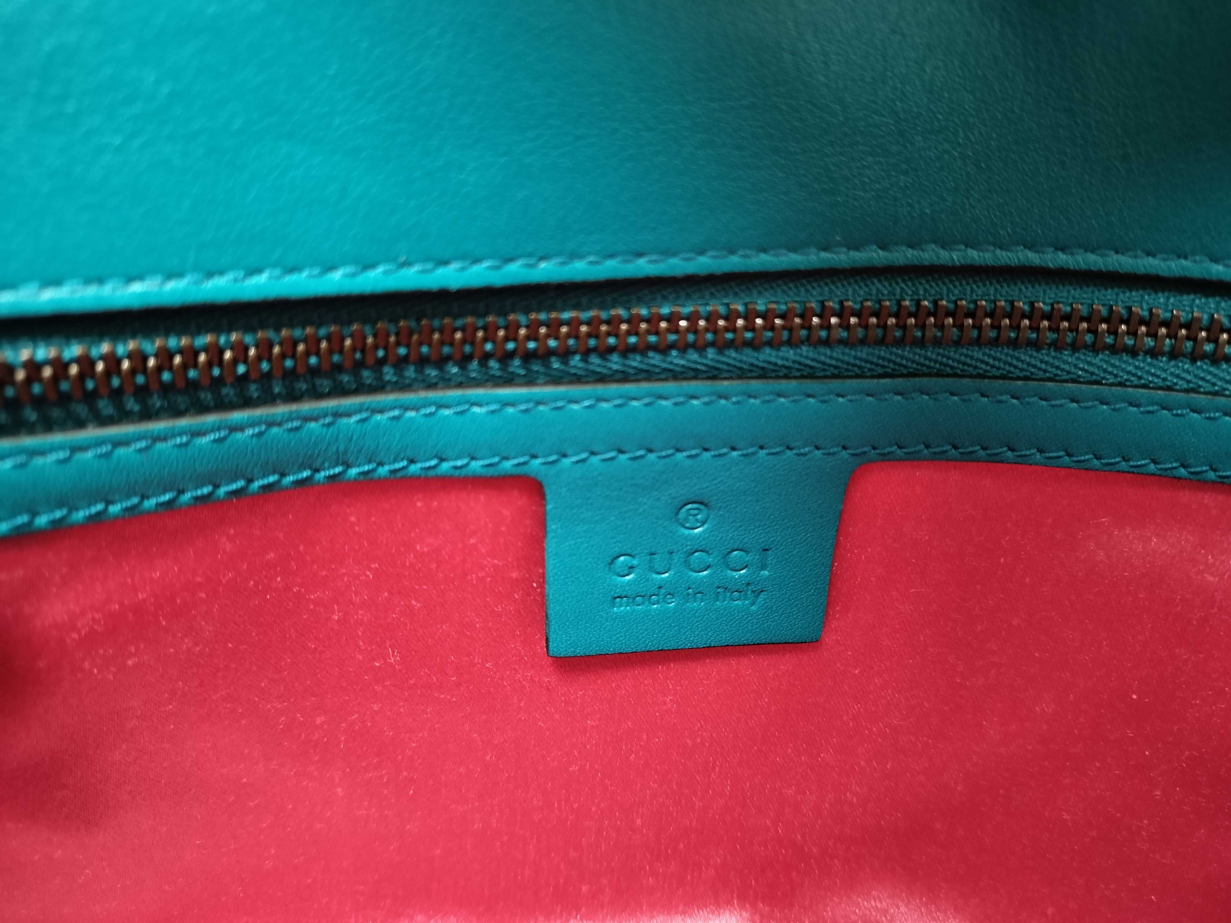 GG Marmont Velour Shoulder Bag — view 9