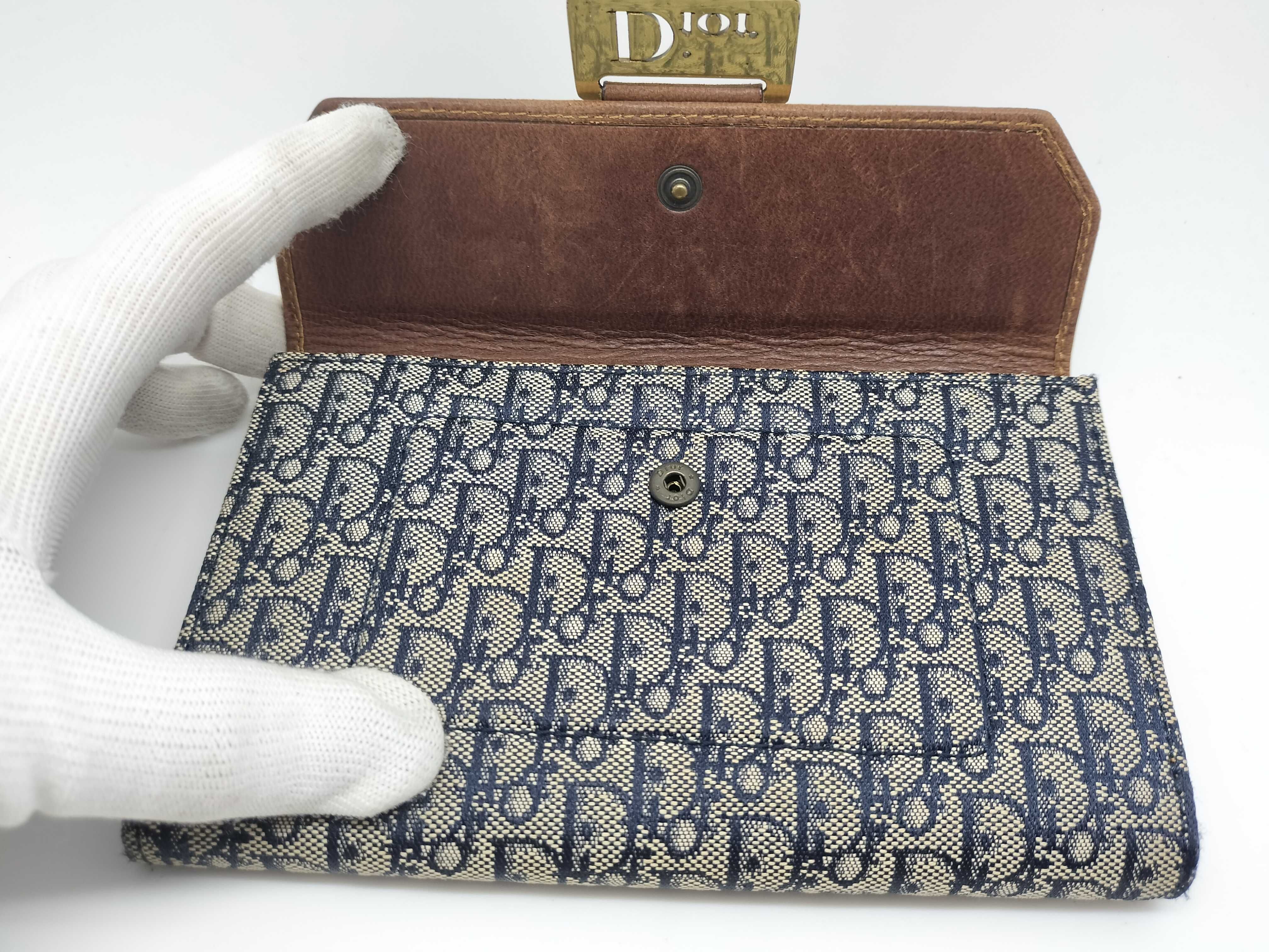 Trotter Long Wallet Trotter Leather Wallet — view 8