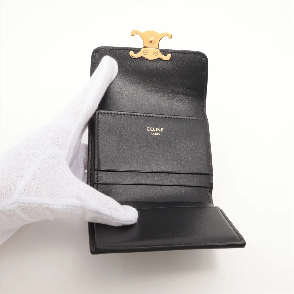 Triomphe Leather Compact Wallet Black — view 4