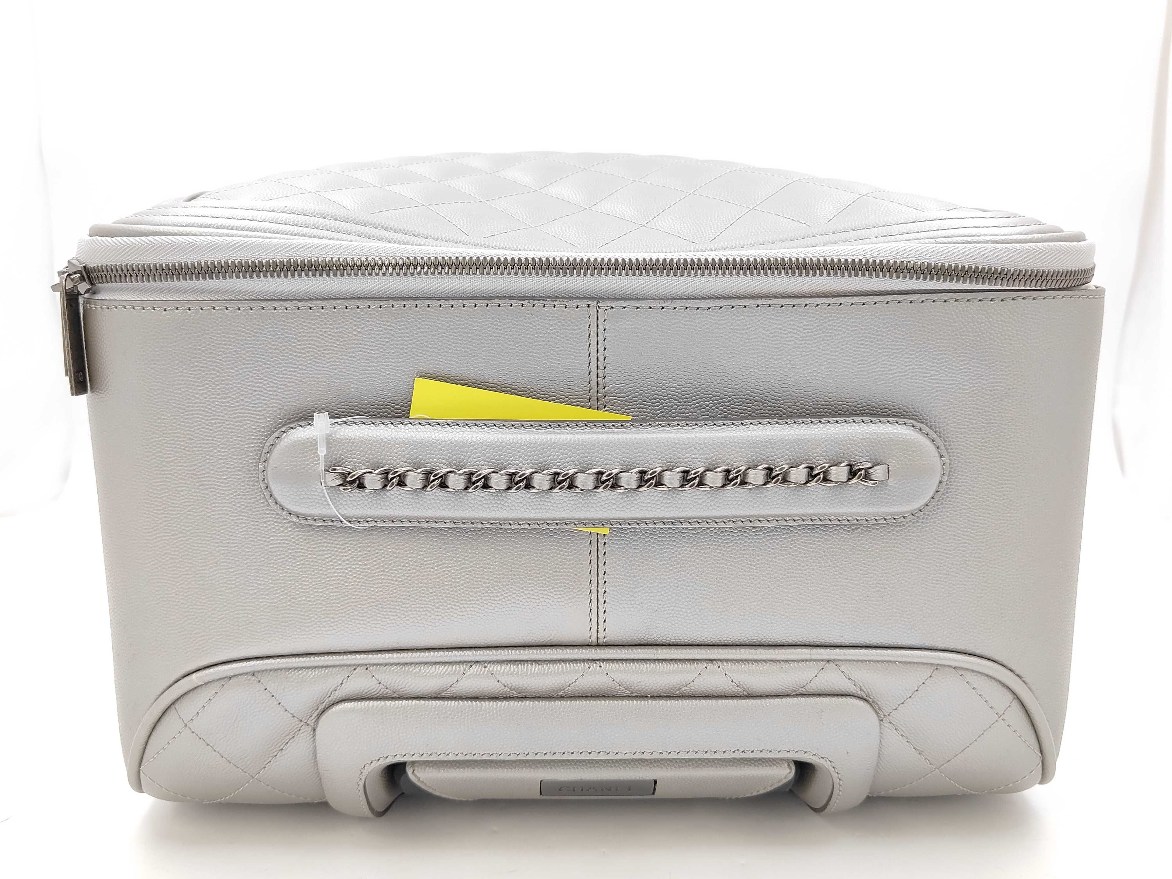 Carry-on Case with Accessories — view 3