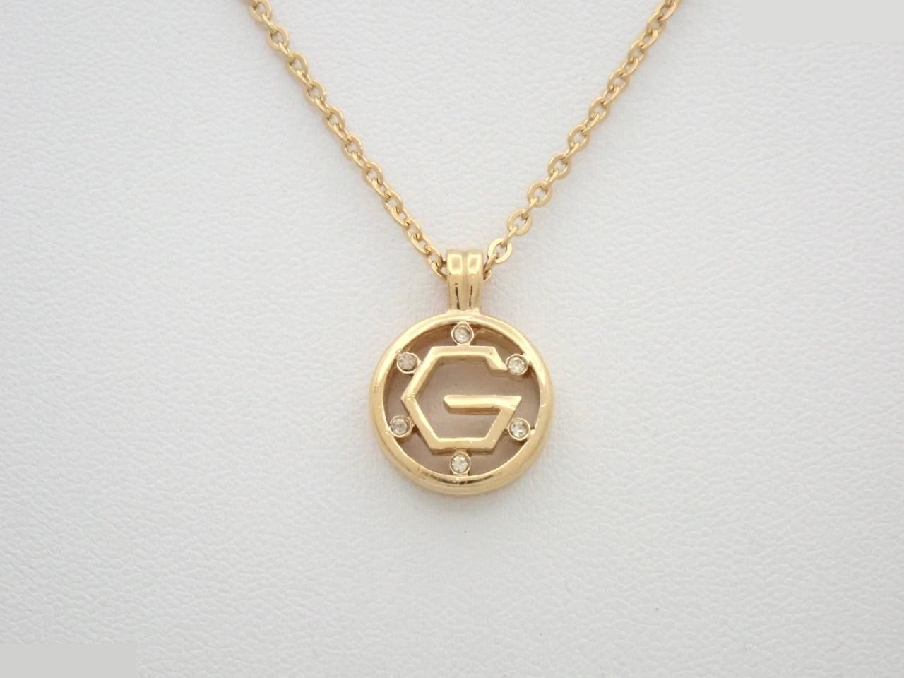 Necklace, chain approximately 40cm