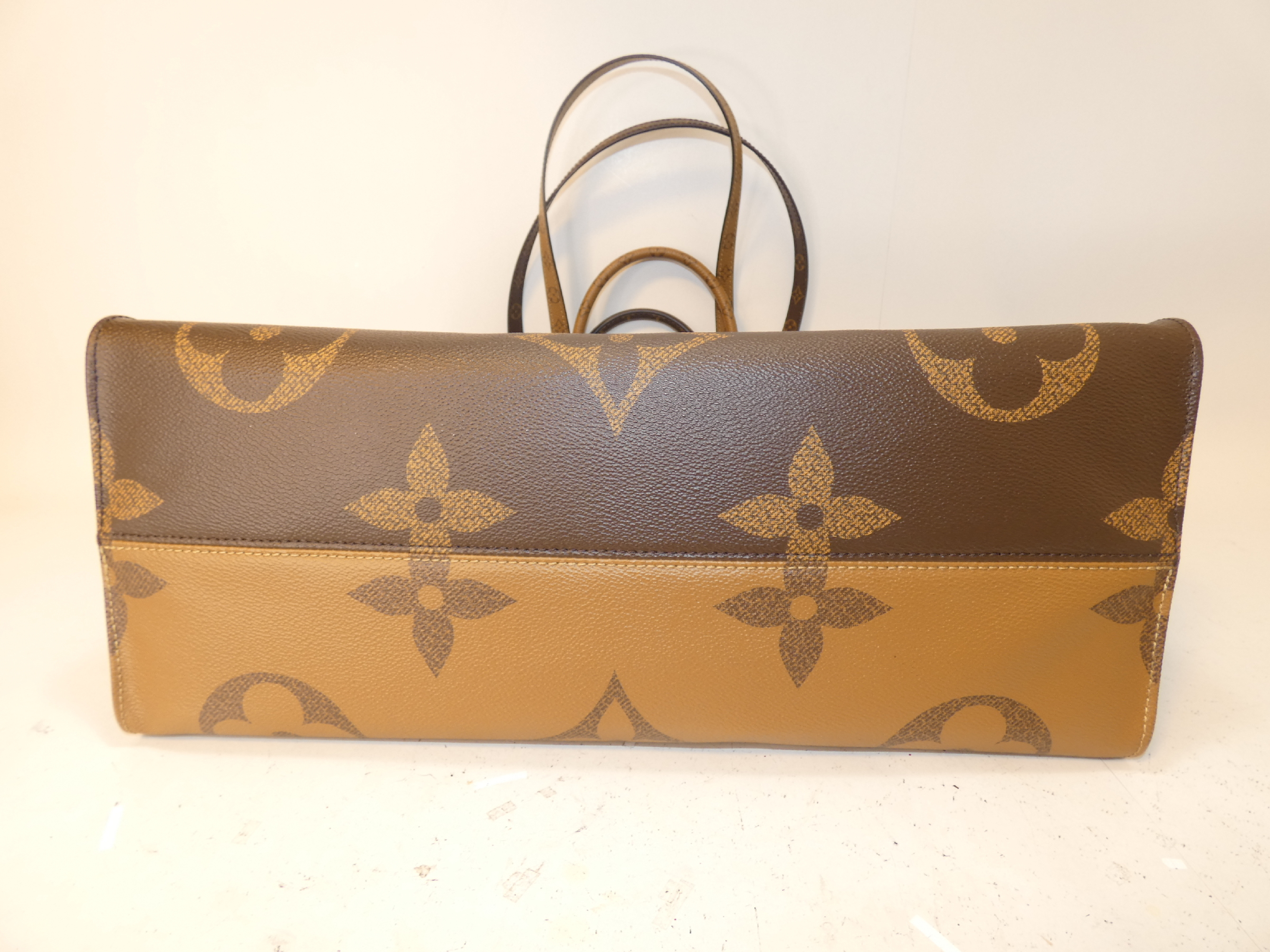 OnTheGo GM Monogram Giant Reverse Hand Shoulder Handbag — view 6