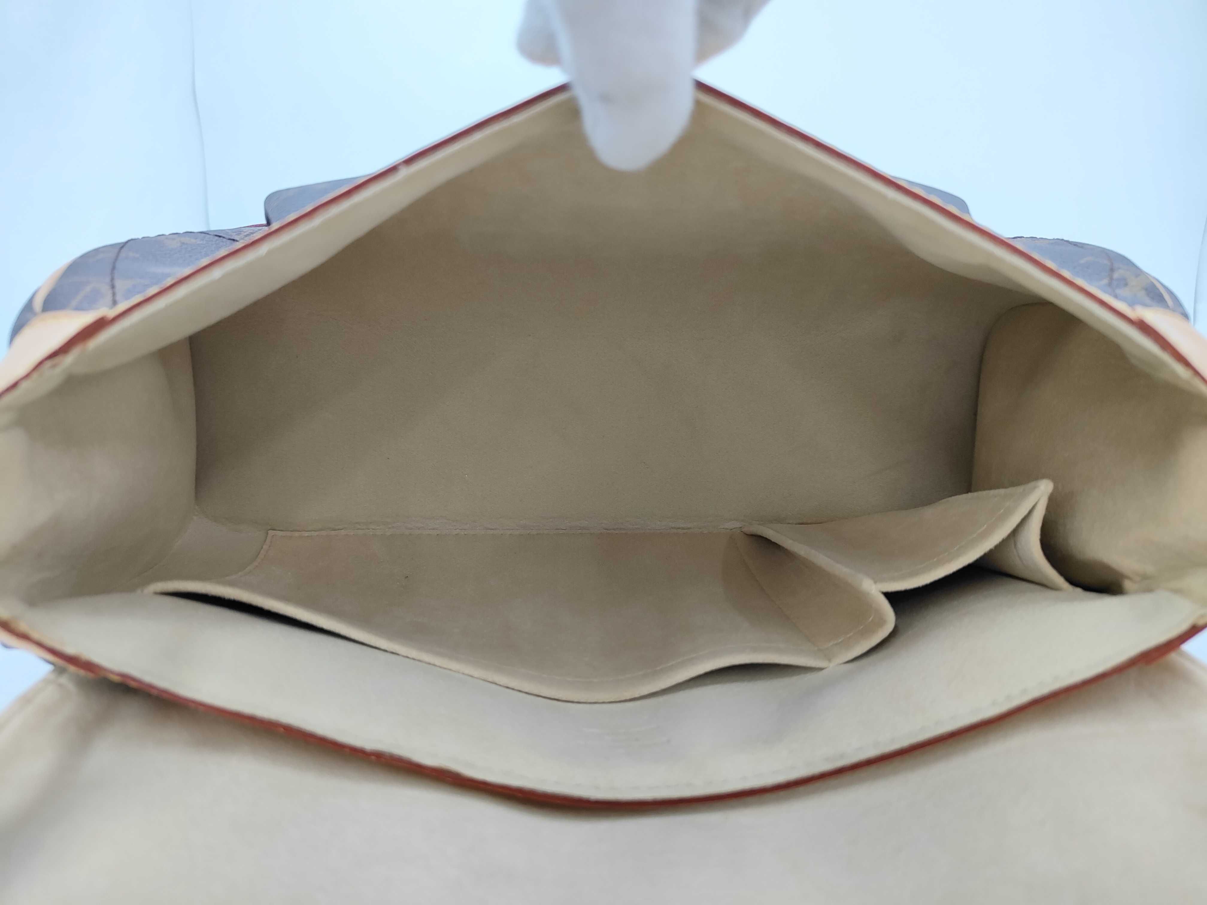 Monogram Beverly MM — view 10
