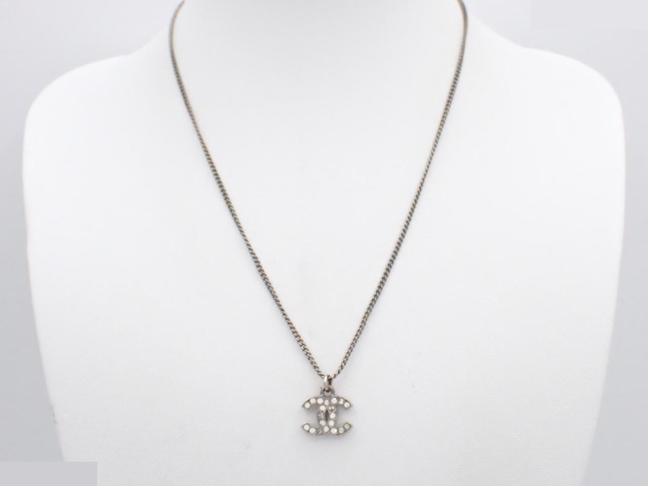 Necklace/Pendant, Coco Mark, Rhinestone, C12, V Stamp — view 3
