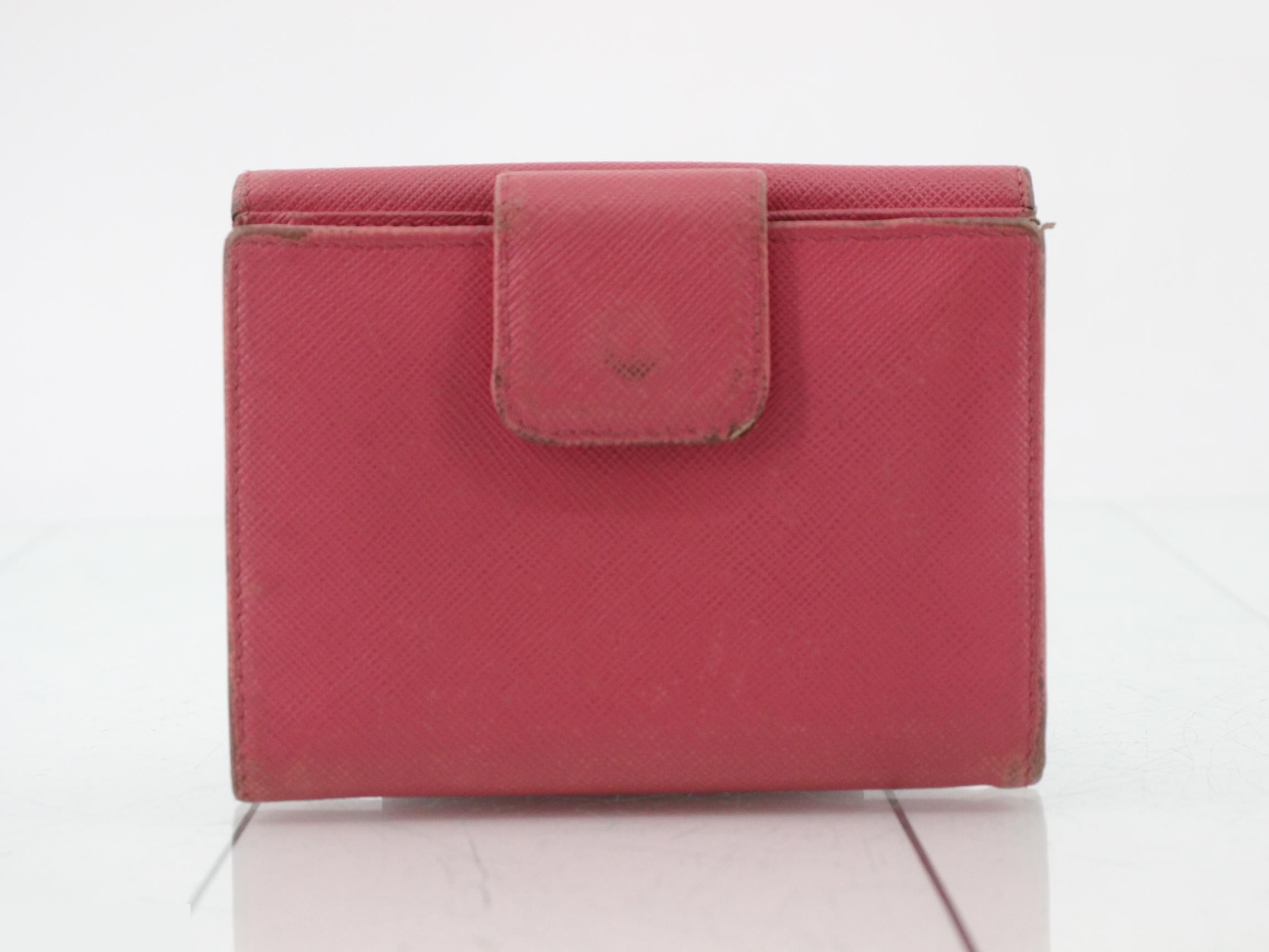wallet — view 2