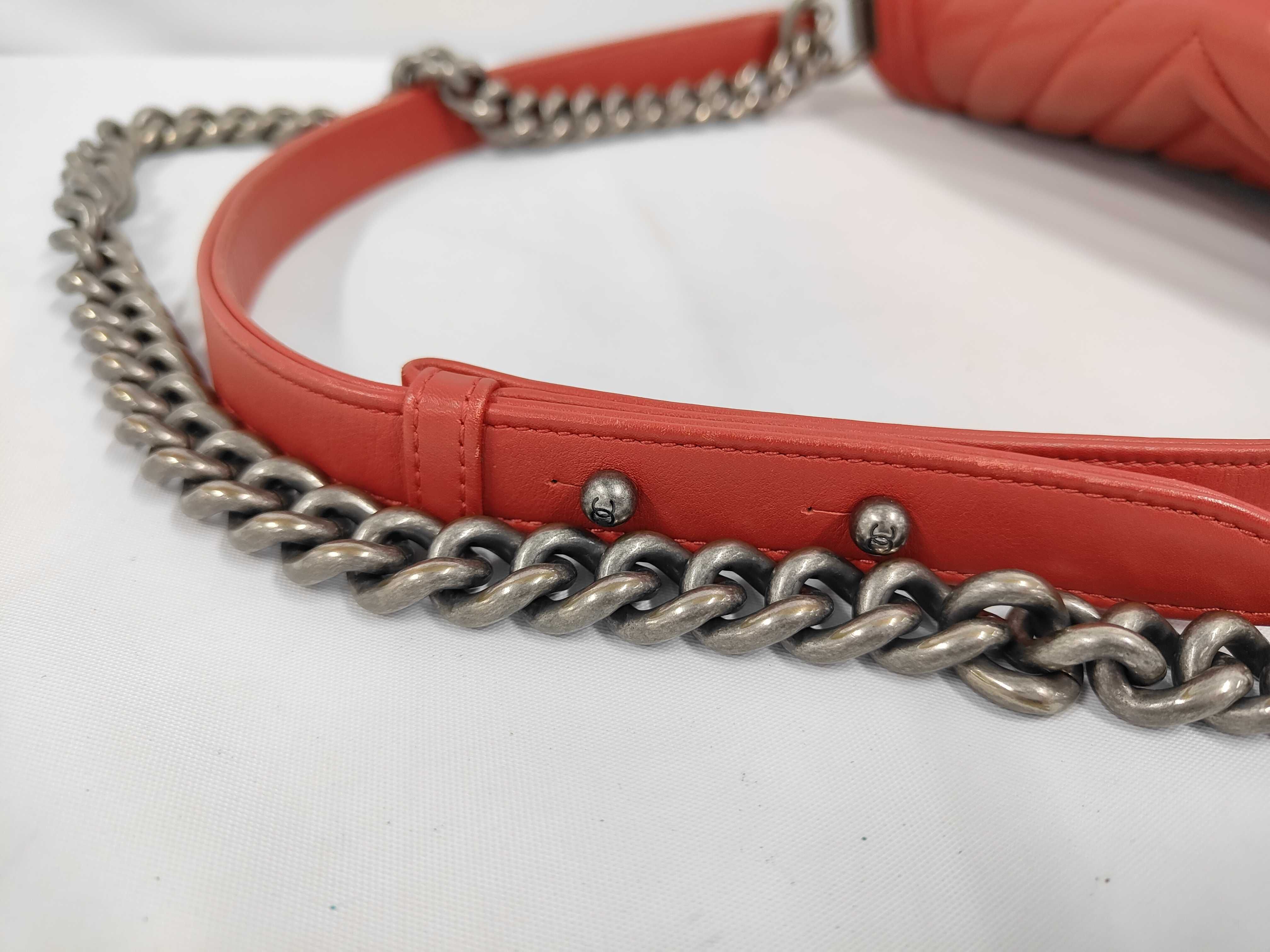Chevron V-stitch Boy Chanel Chain Shoulder Bag — view 6