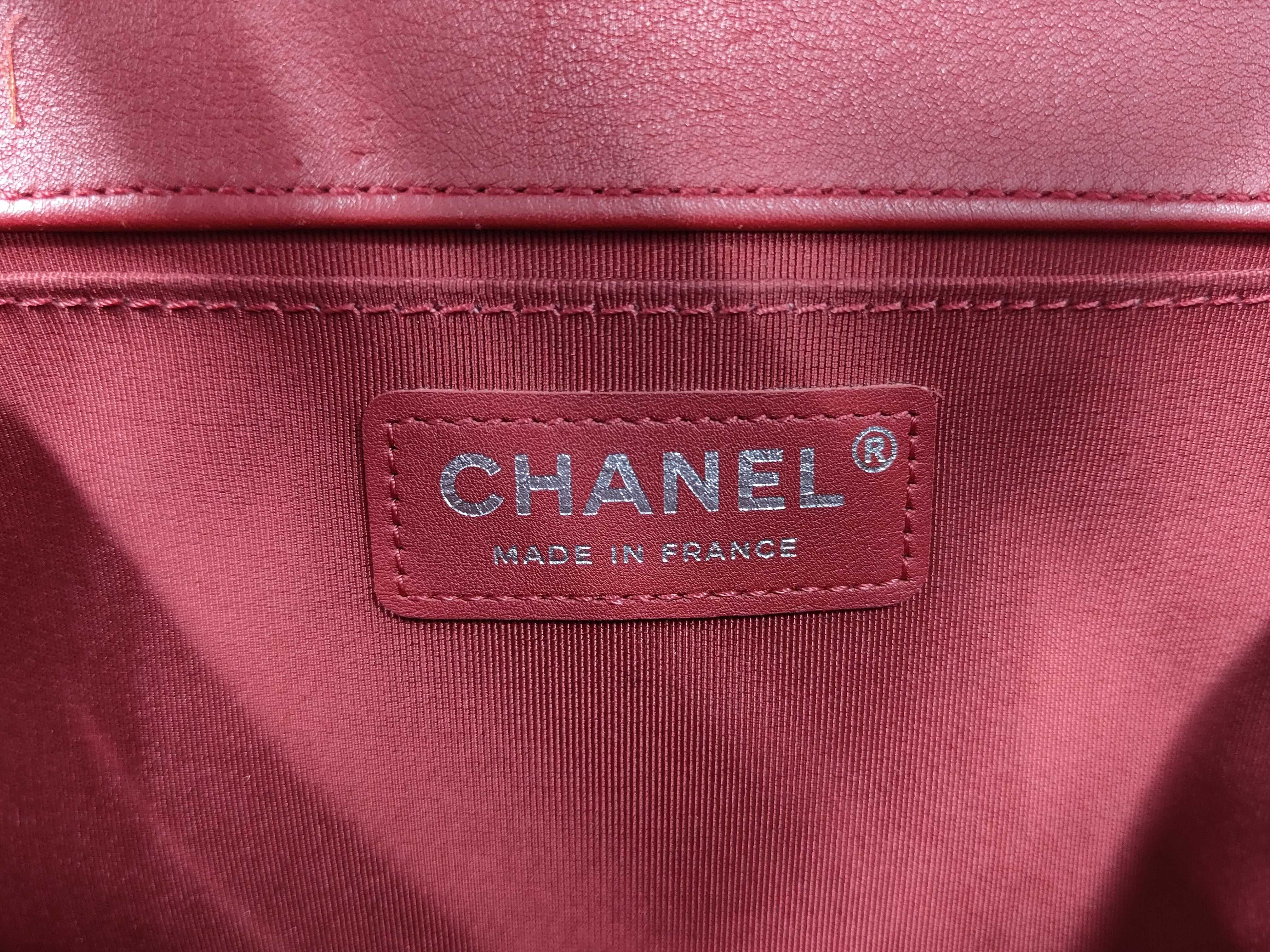 Chevron V-stitch Boy Chanel Chain Shoulder Bag — view 10