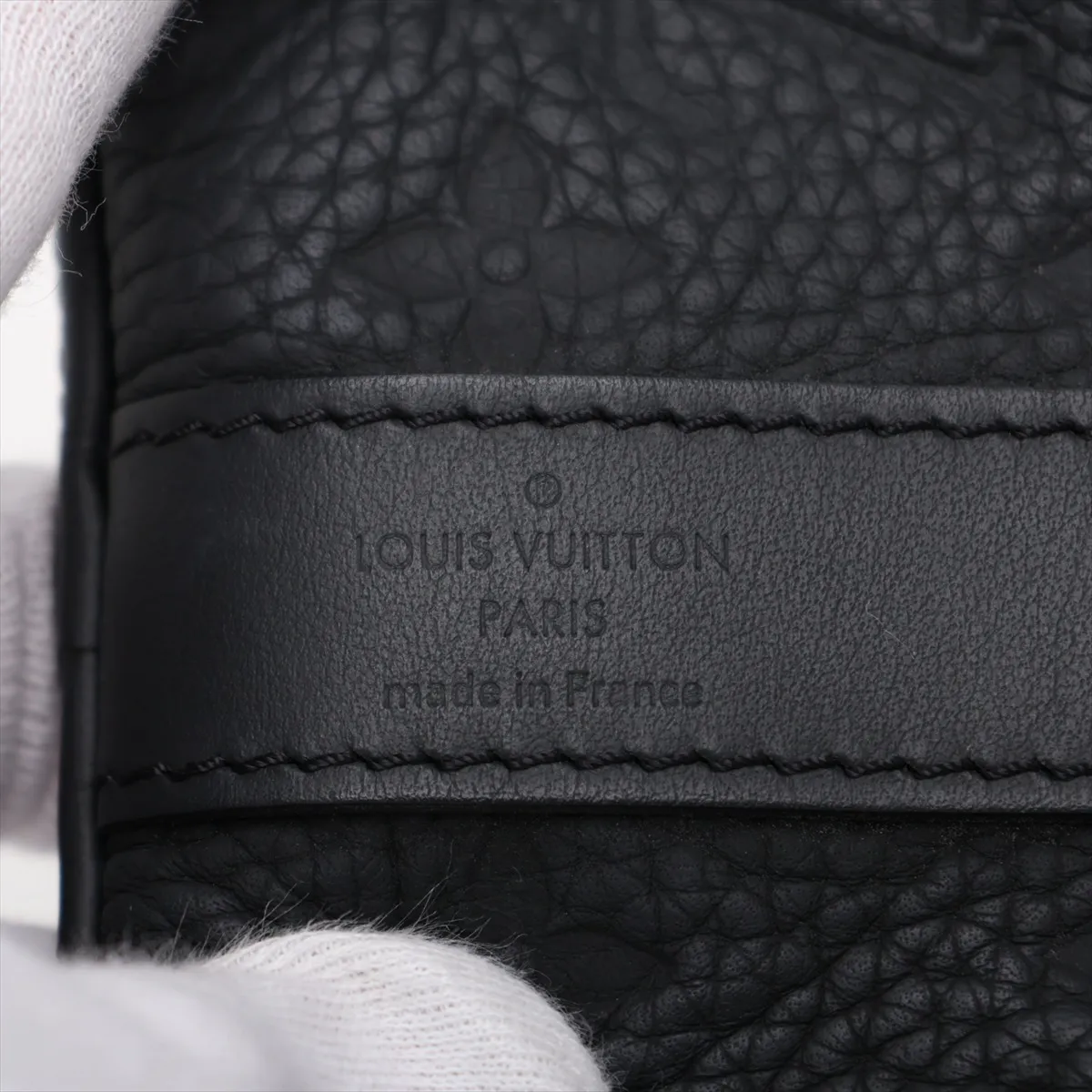 Taurillon Monogram Keepall Bandoulière 35 M22765 Black with initials, RFID detected. — view 11