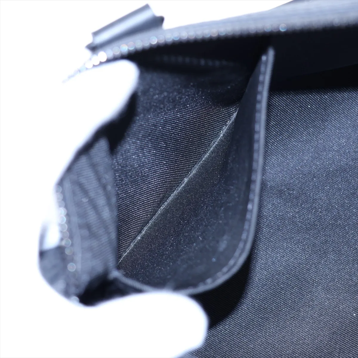 Taurillon Monogram Keepall Bandoulière 35 M22765 Black with initials, RFID detected. — view 9