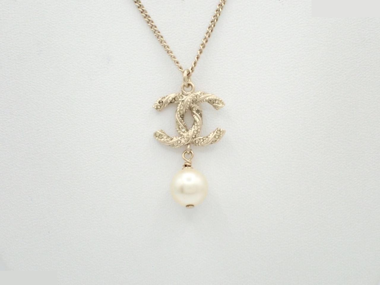 Necklace B13P, neck circumference approximately 71cm