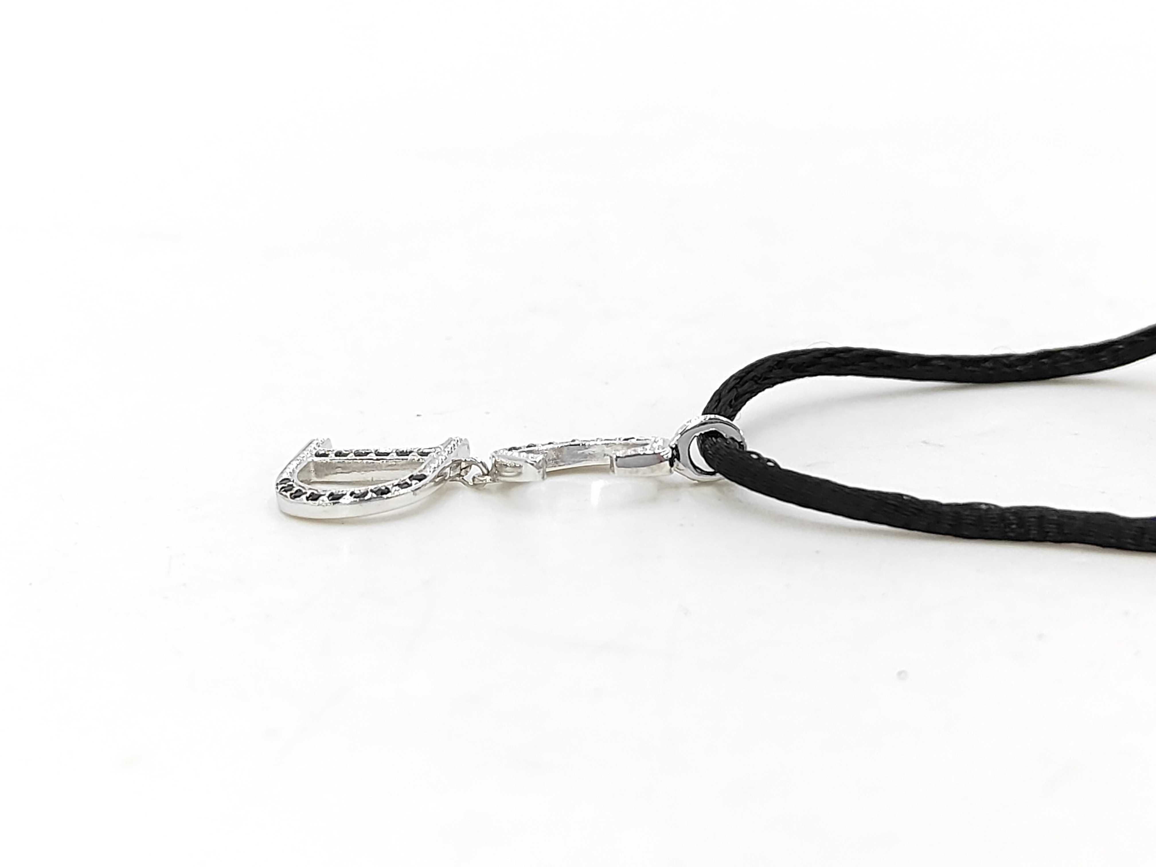 Christian / Necklace — view 2