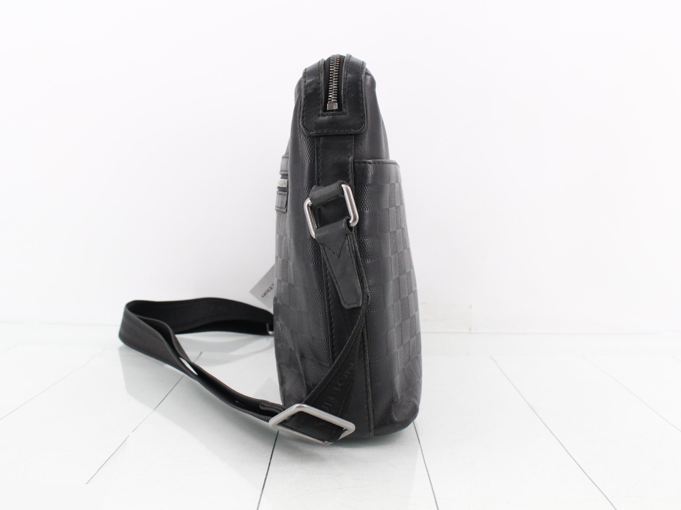 Damier Amphicalypso MM Shoulder Bag — view 3