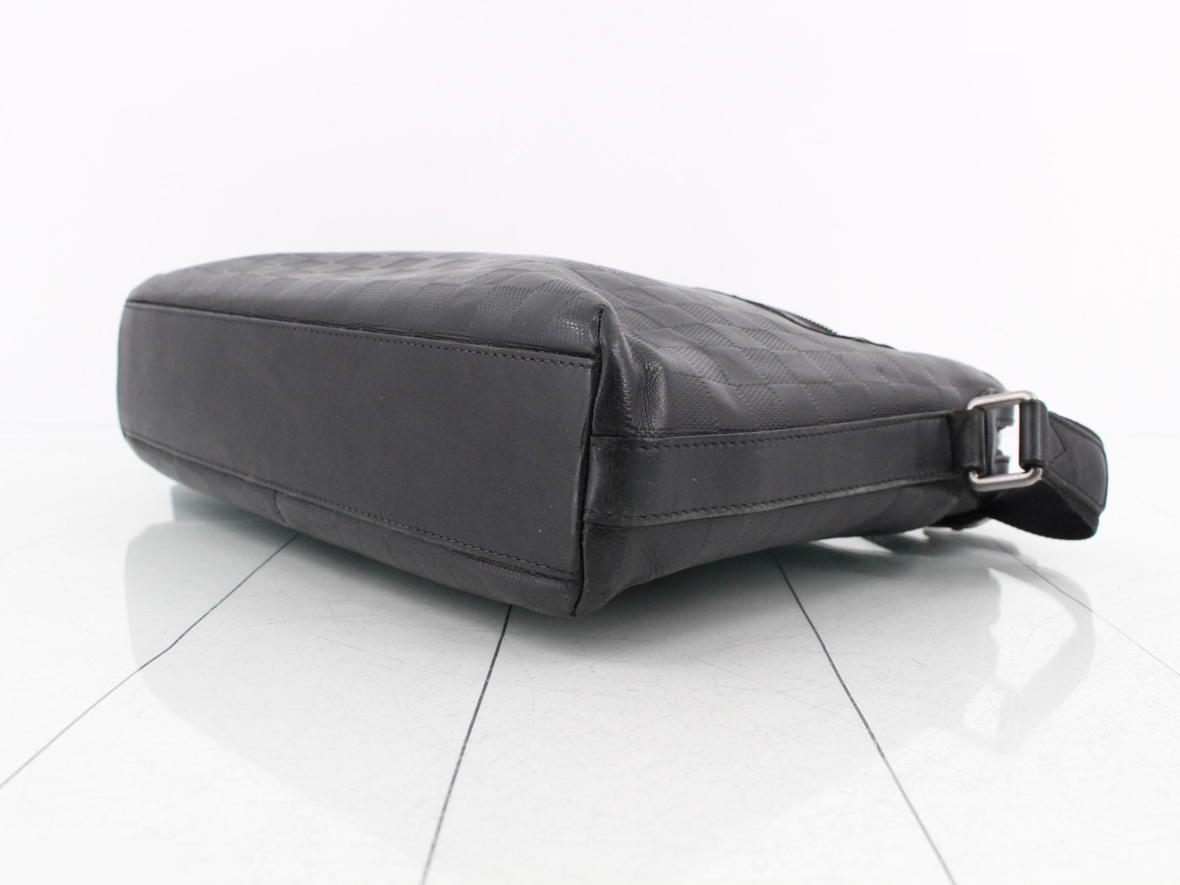Damier Amphicalypso MM Shoulder Bag — view 6