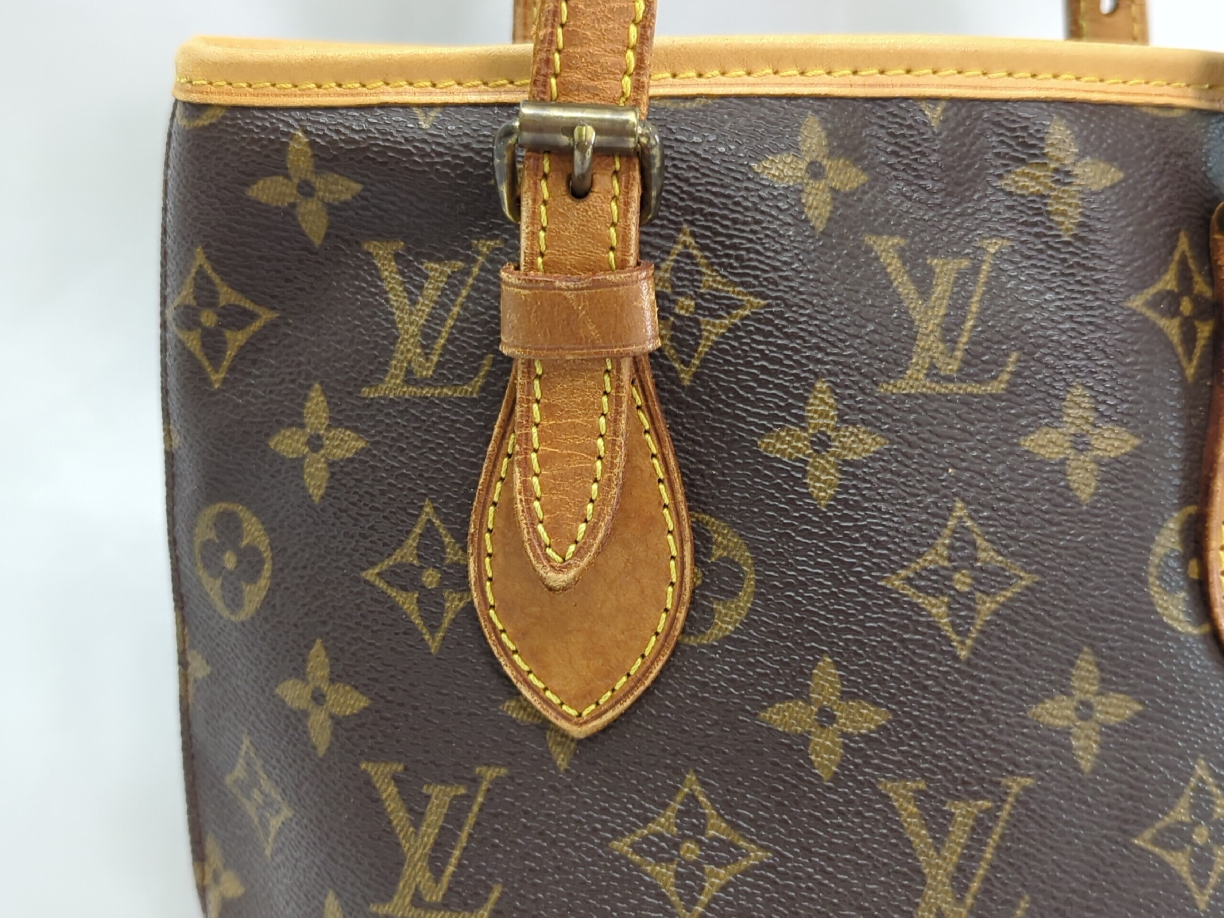 M42238 Monogram Bucket PM Tote Bag — view 8