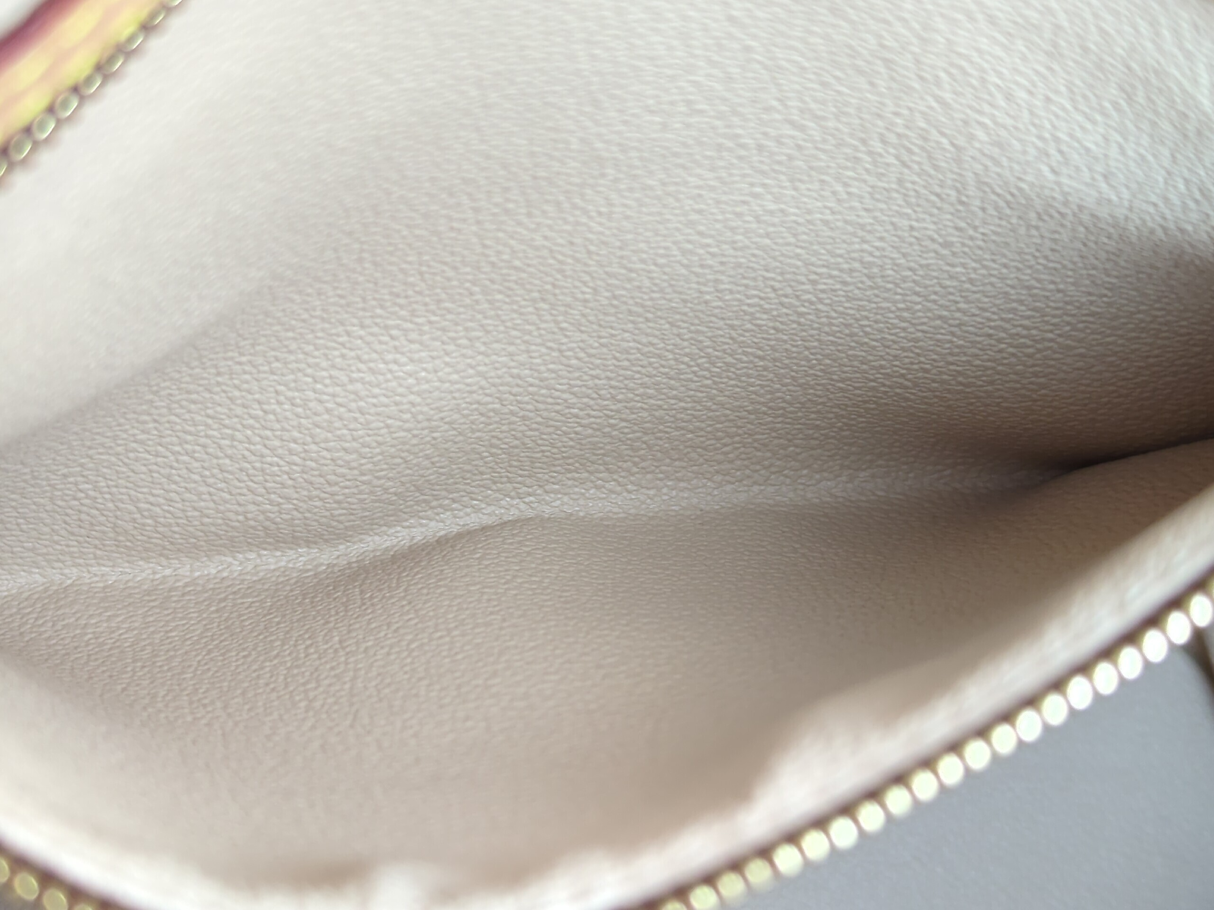 M42238 Monogram Bucket PM Tote Bag — view 10