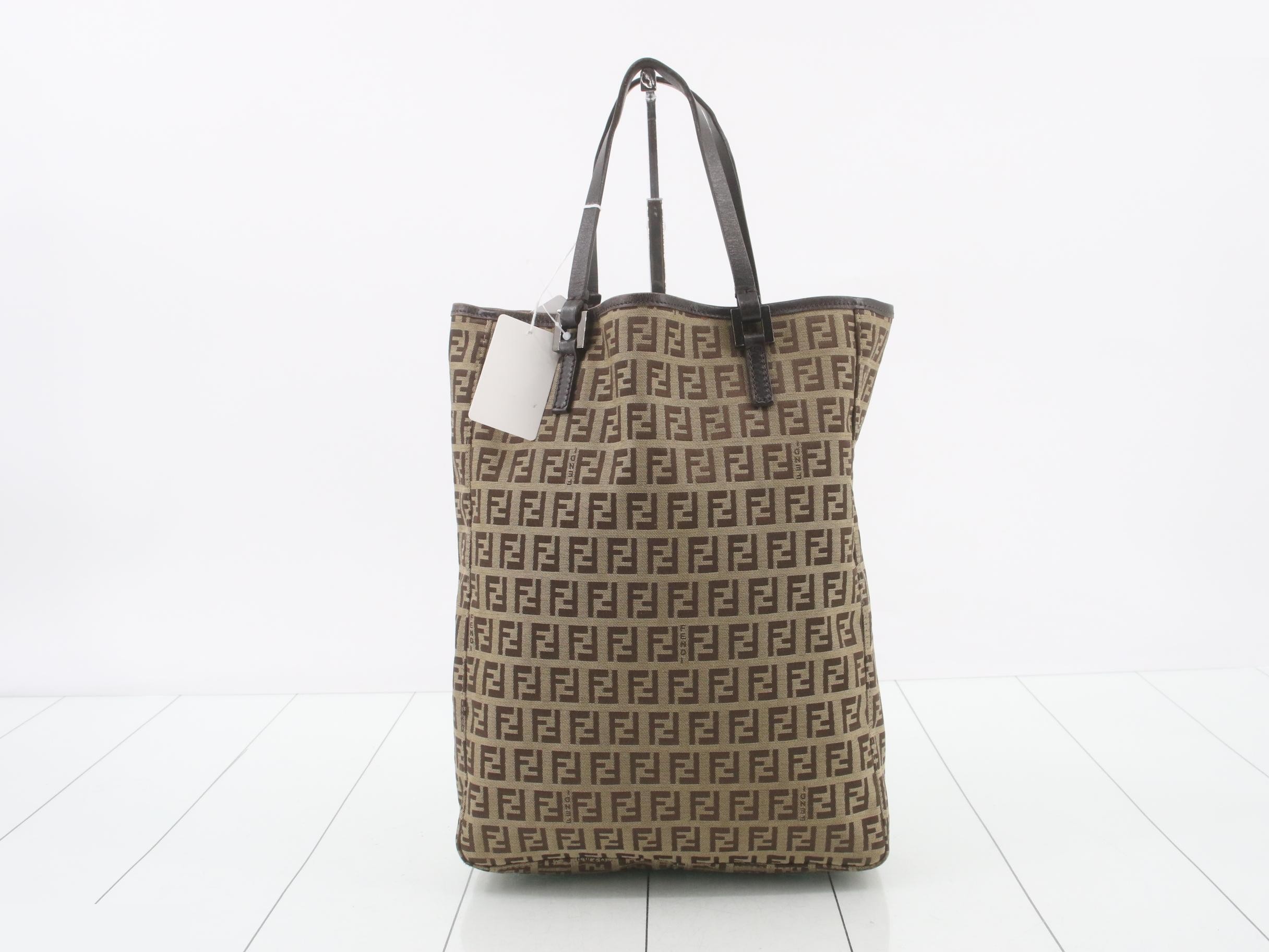 handbag — view 2
