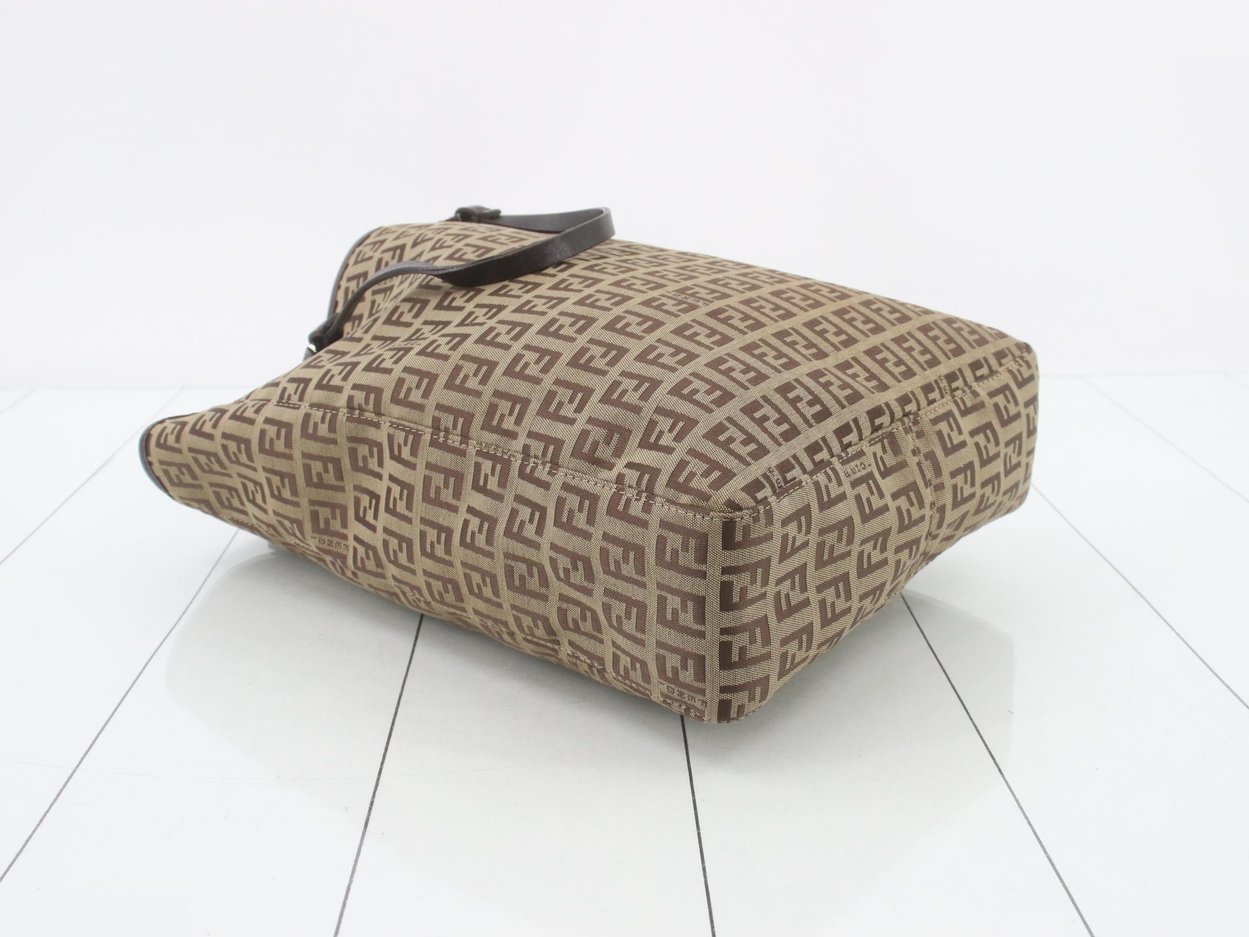 handbag — view 5