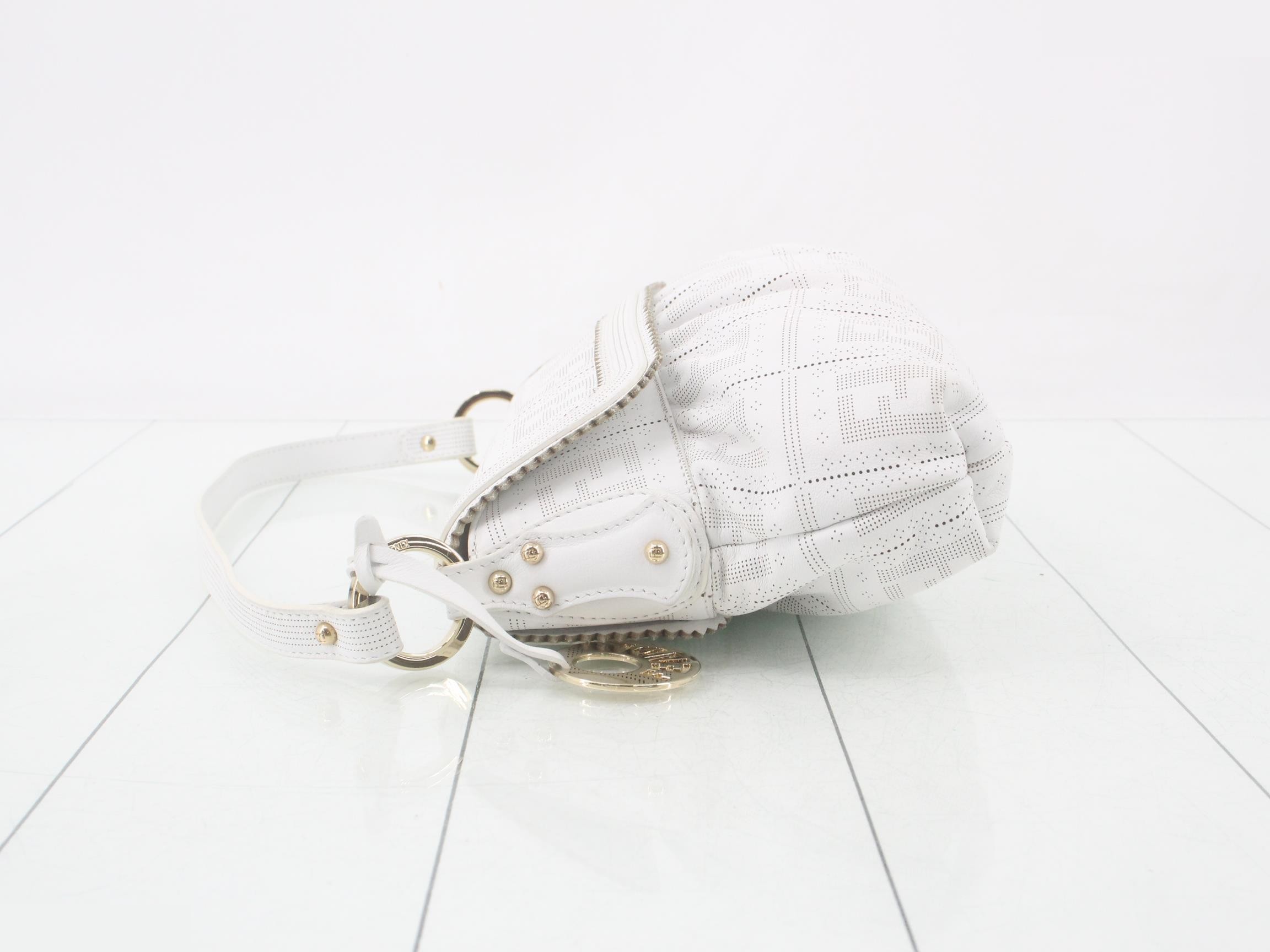 ZUCCA Hobo Chef Bag, Perforated Calfskin, White, 30 x 21 x 5 cm — view 4