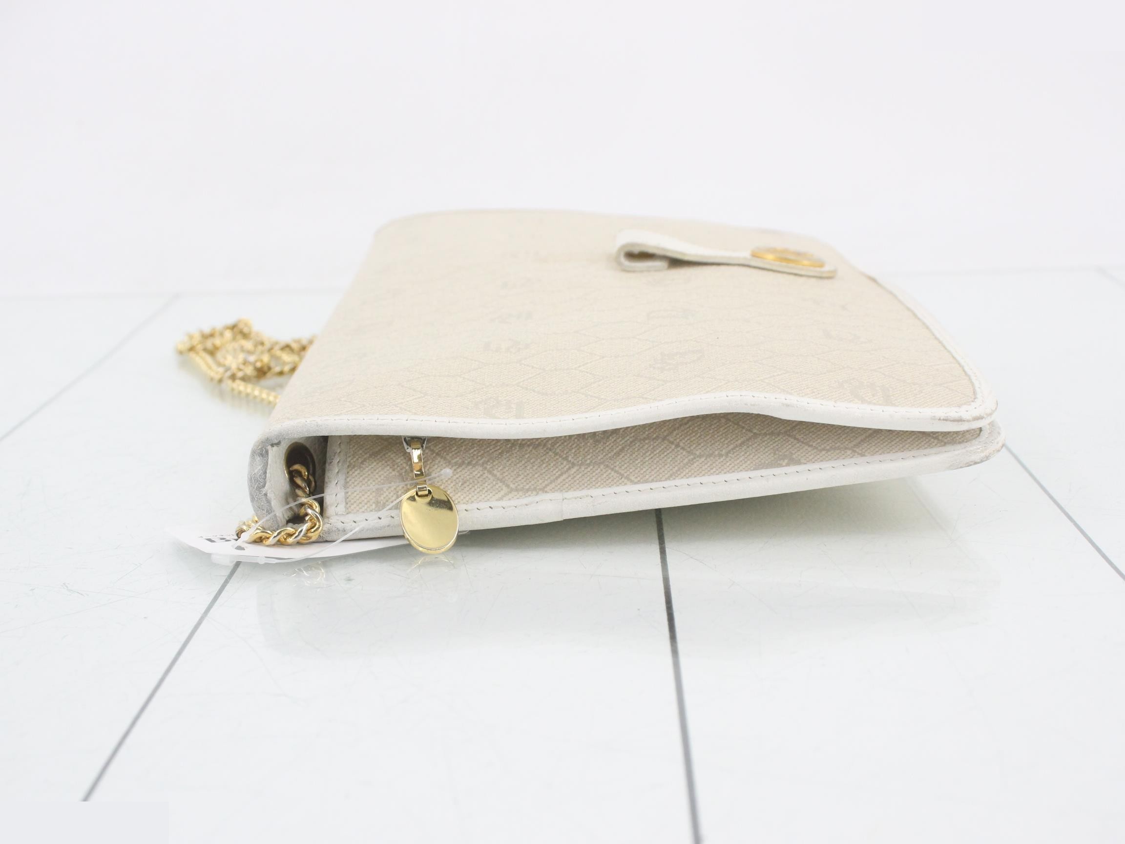 handbag — view 4