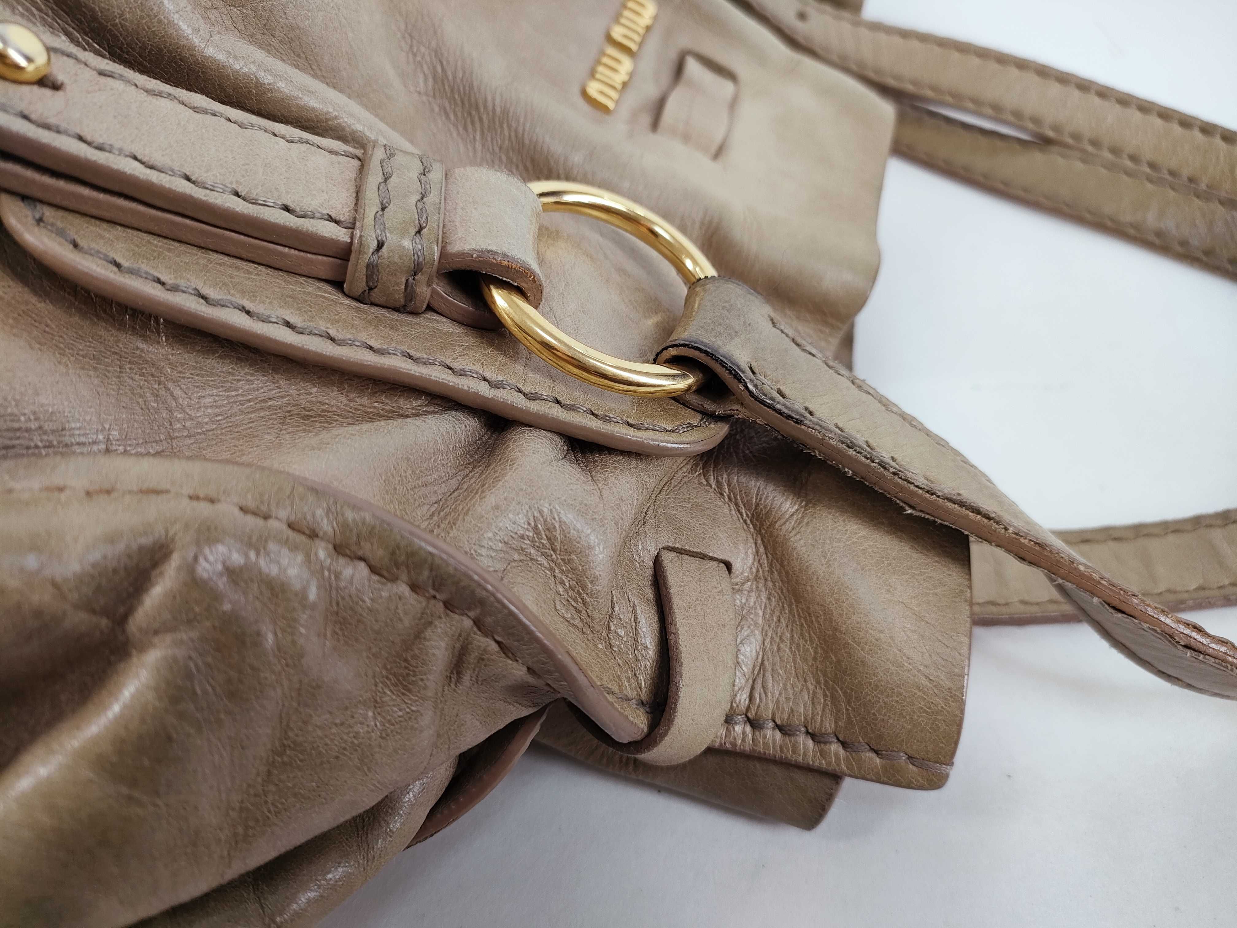 tote bag, leather, beige tote bag — view 5