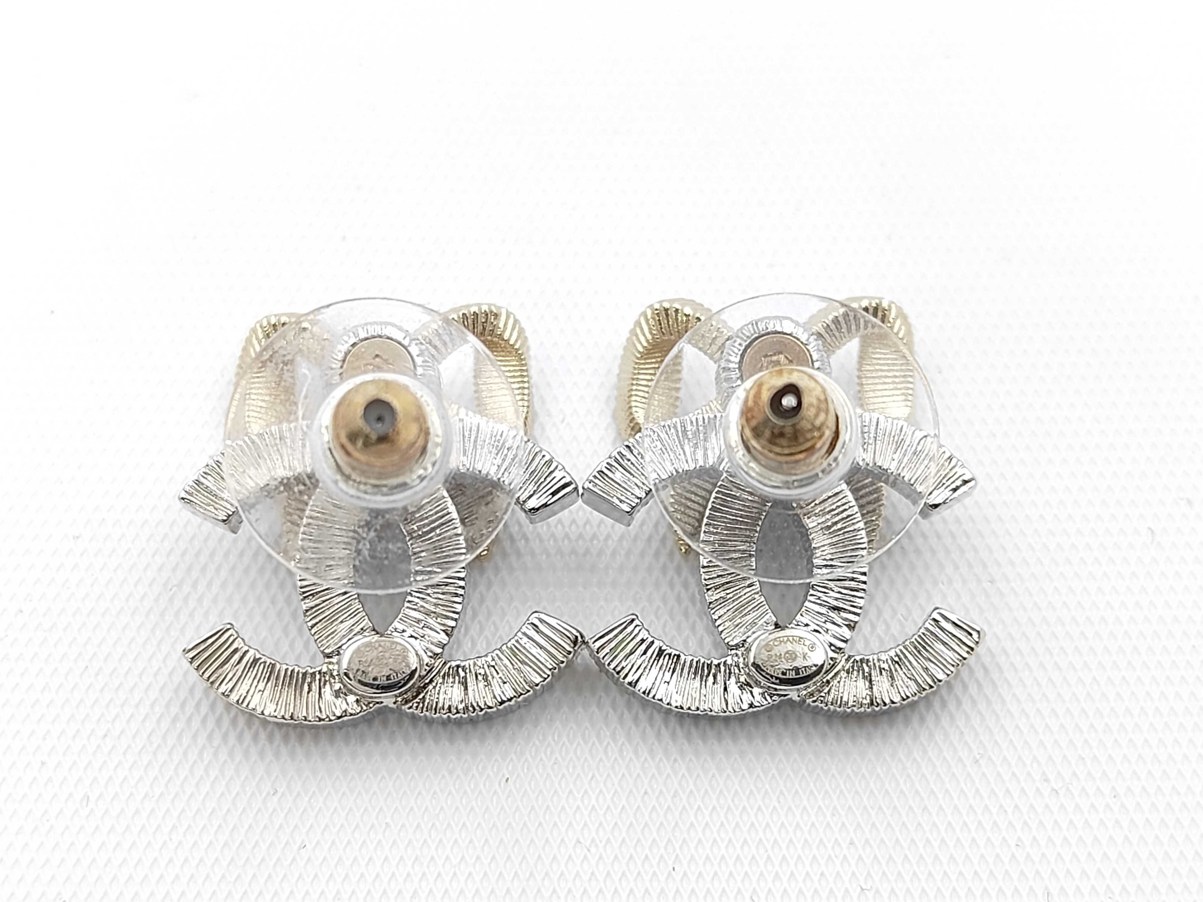 earrings — view 2