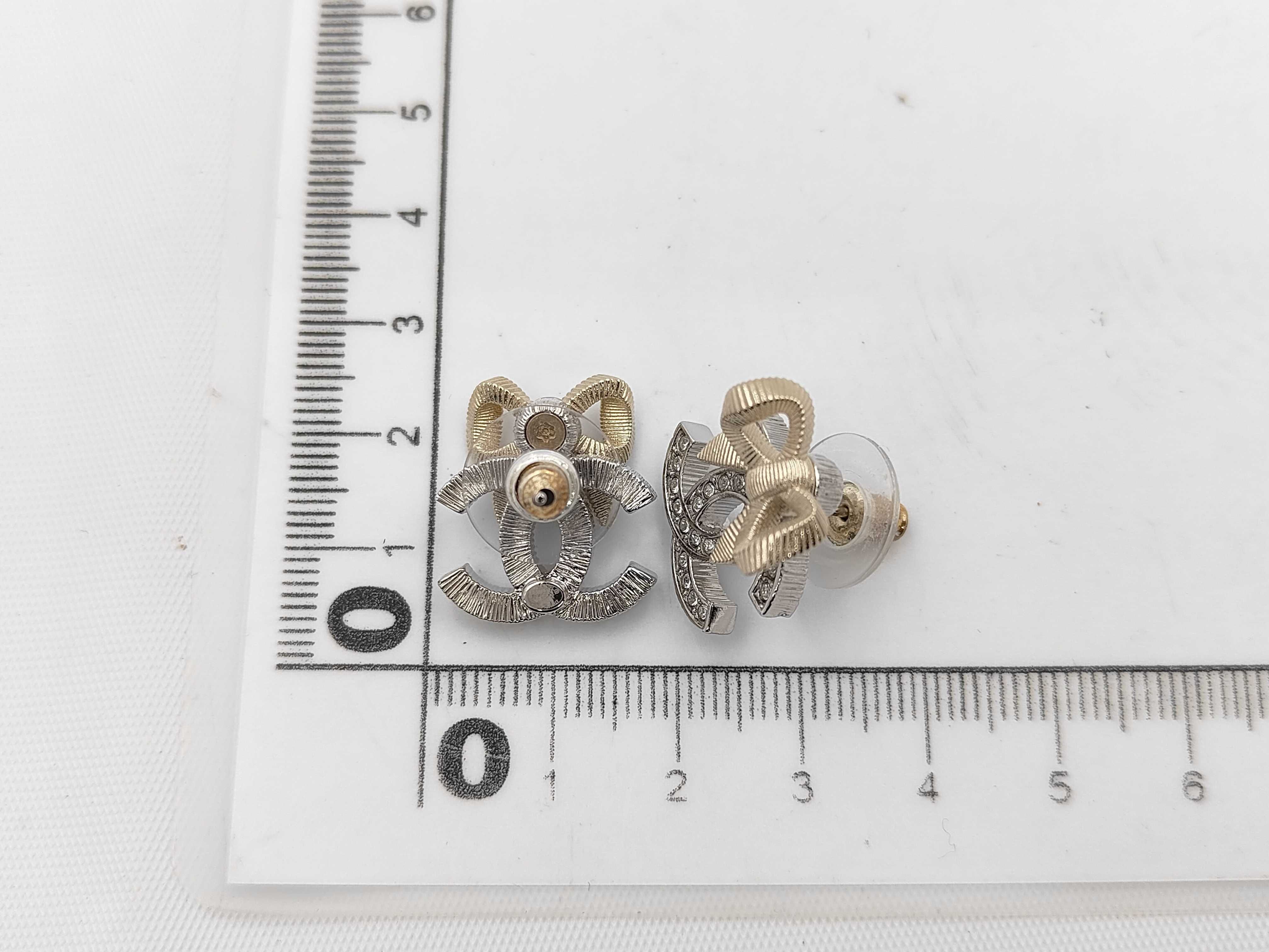 earrings — view 7