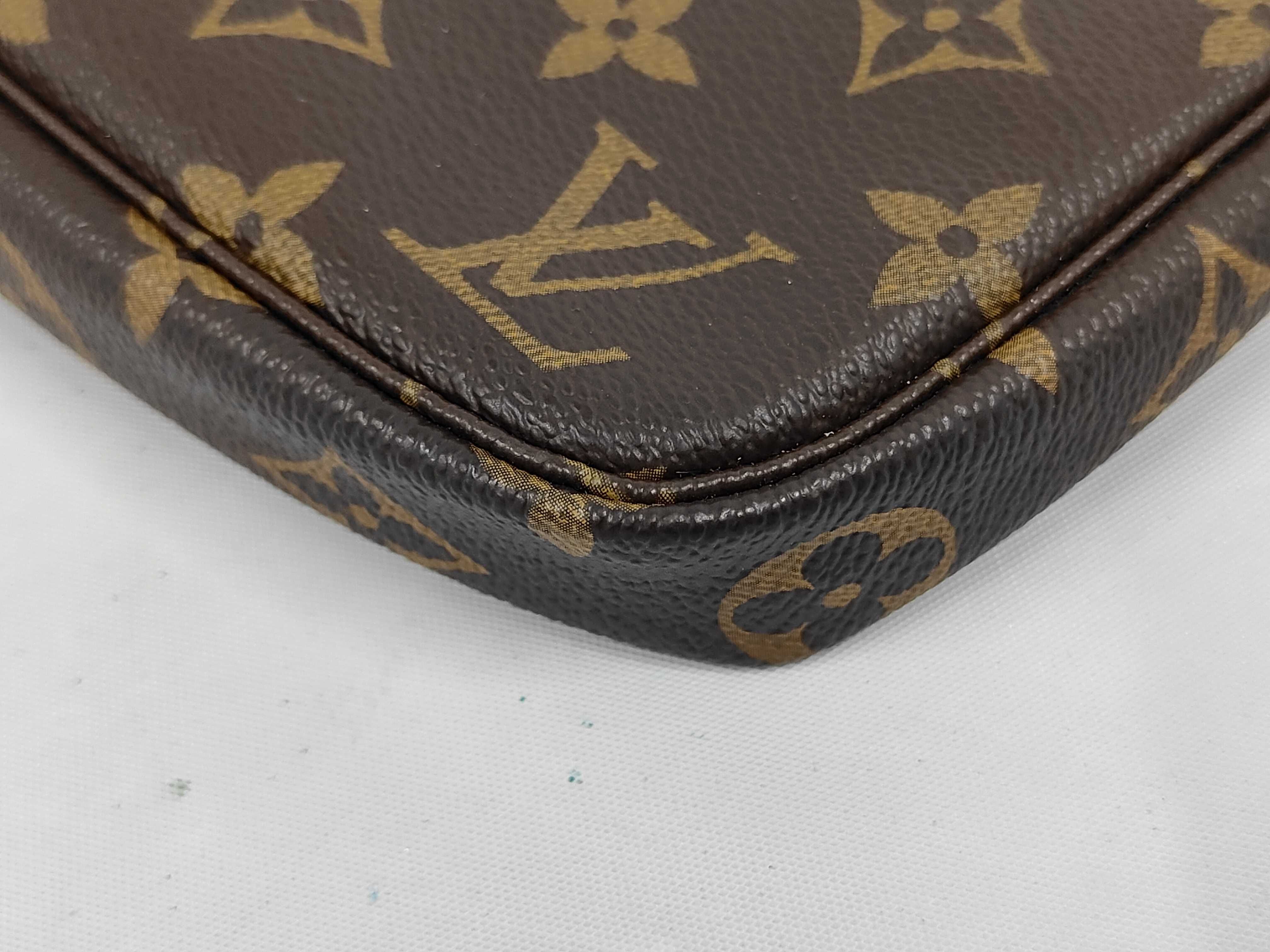 M51980 Pochette Accessoires Monogram Pouch Handbag — view 4