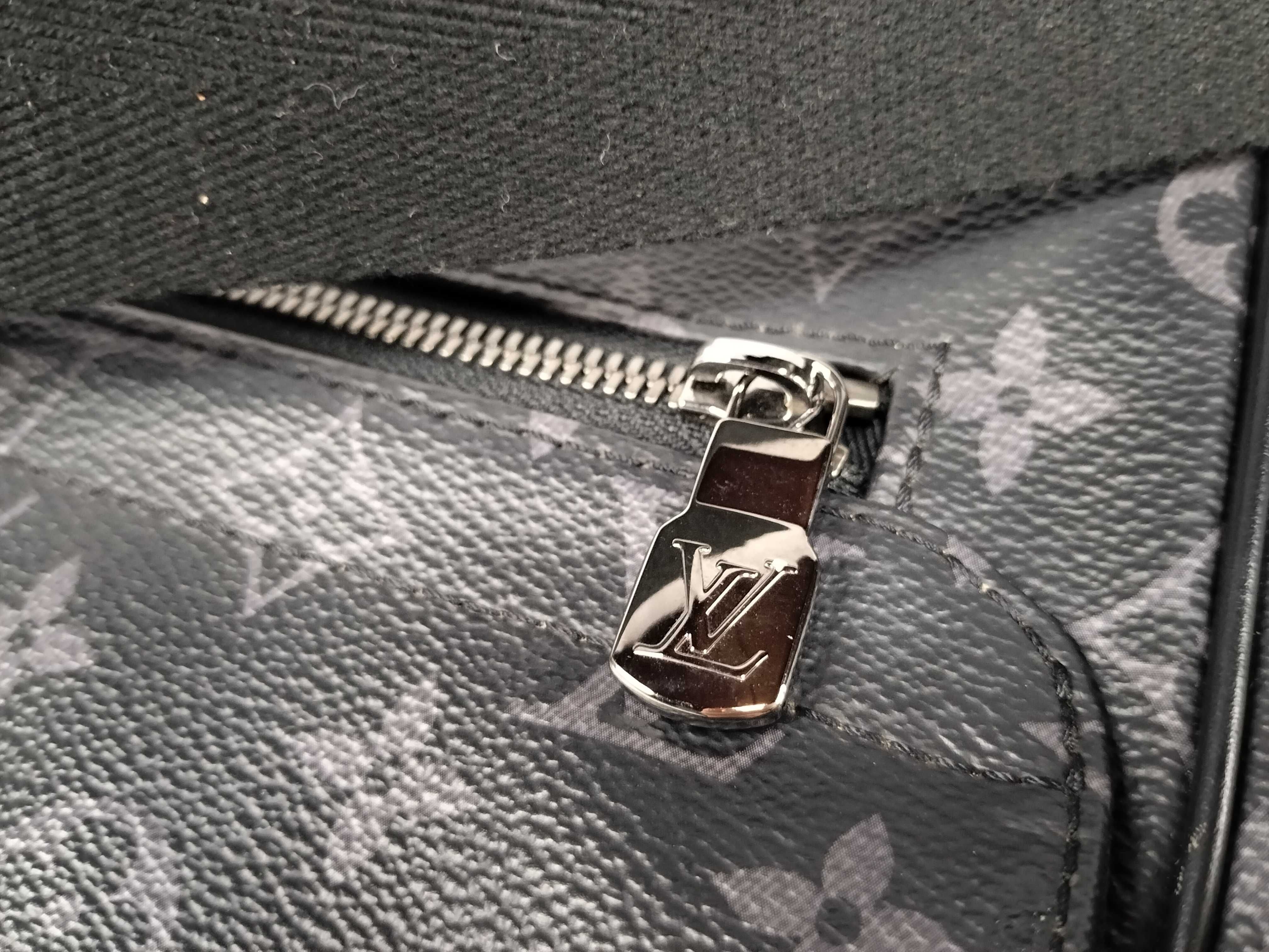 District Shoulder Bag — view 14