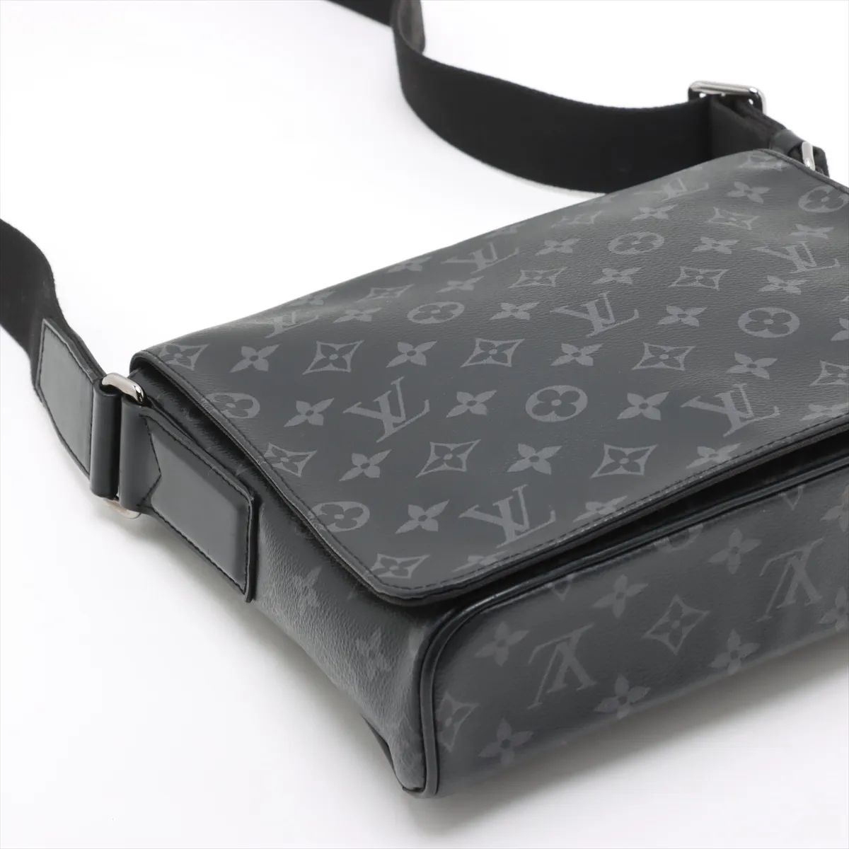 Monogram Eclipse District PM M45272 CA3198 Black — view 4