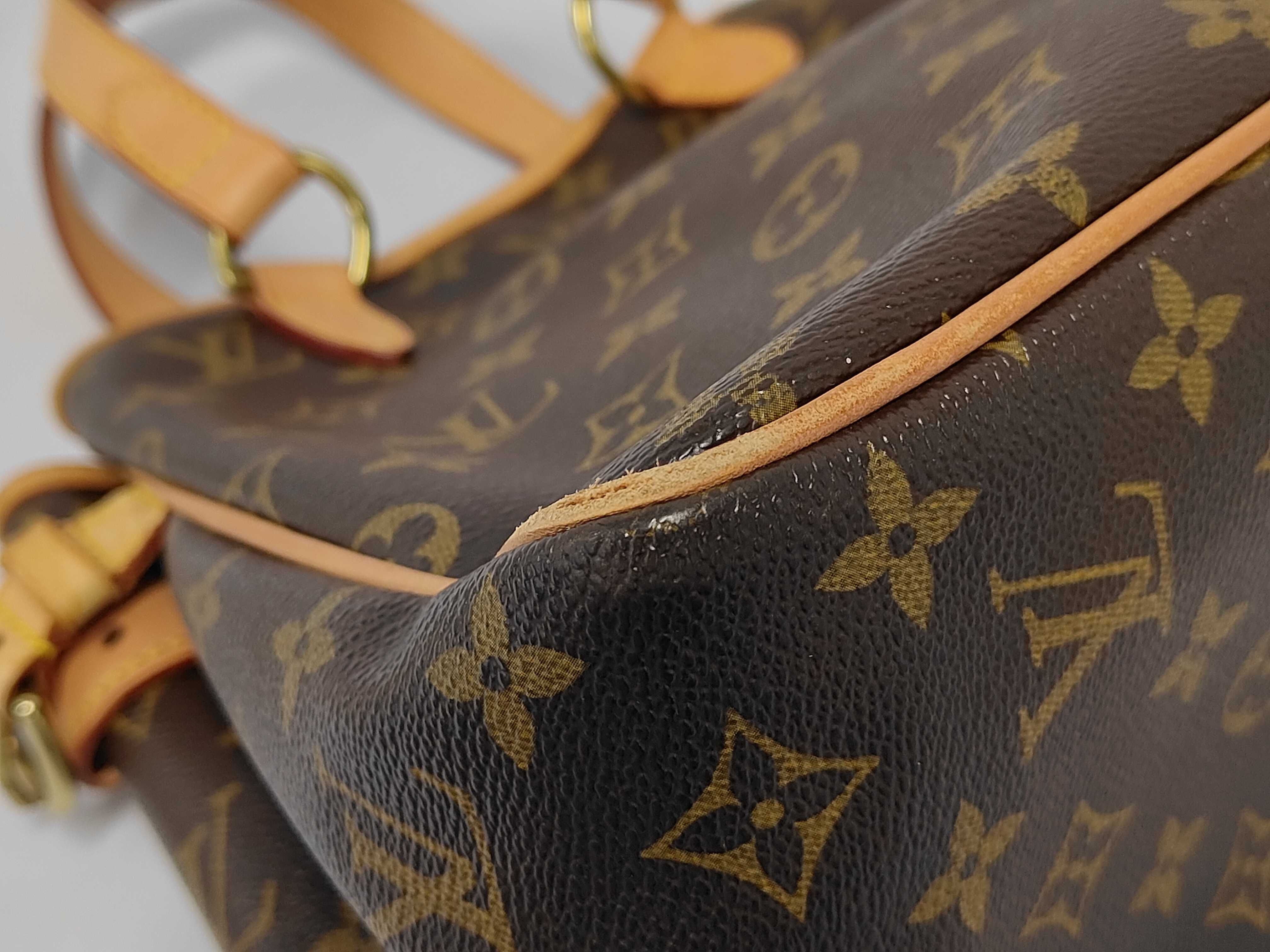 LV Monogram Batignolles M51156 VI0016 Bag — view 4