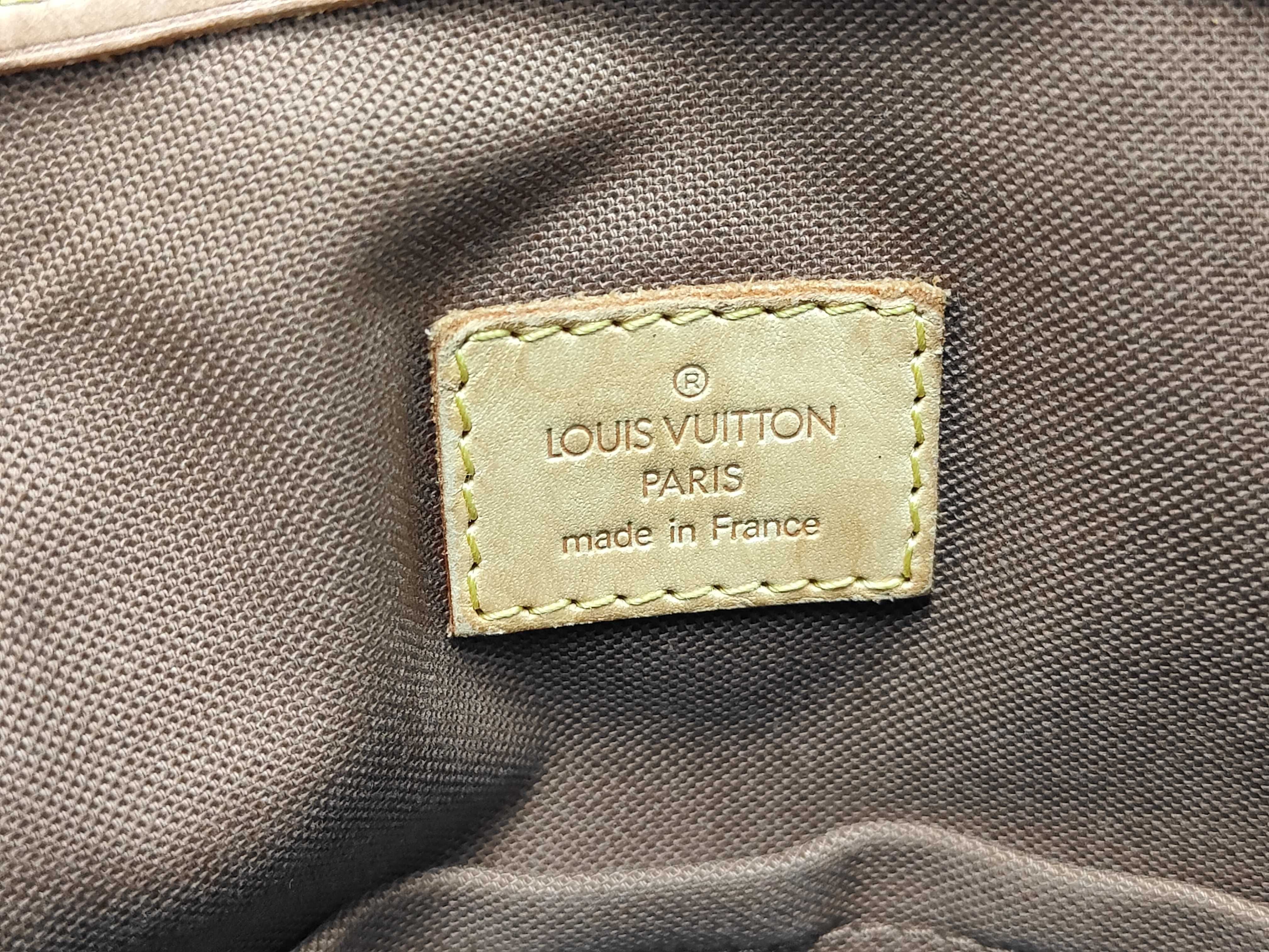 LV Monogram Batignolles M51156 VI0016 Bag — view 9