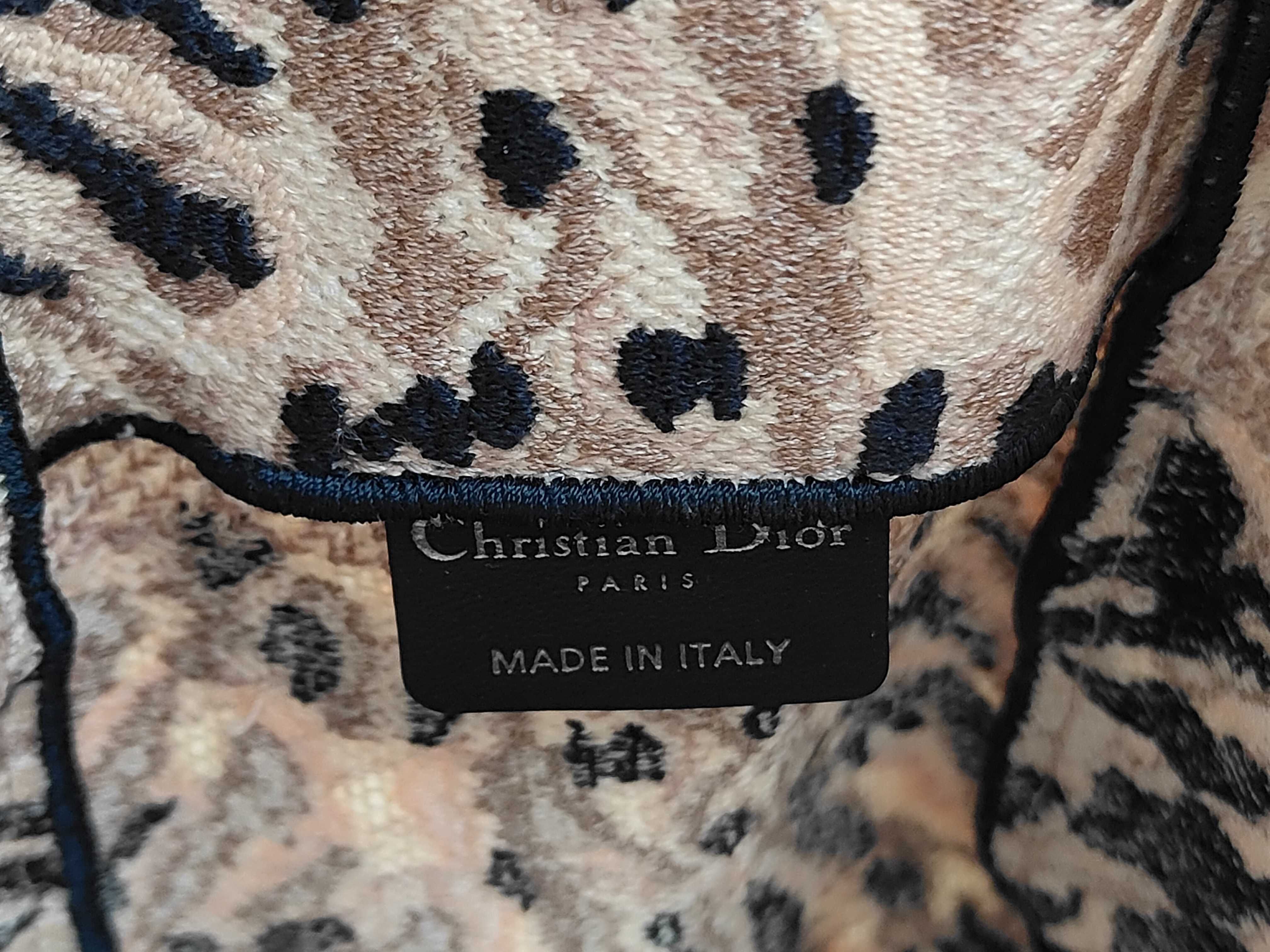 shoulder bag — view 11